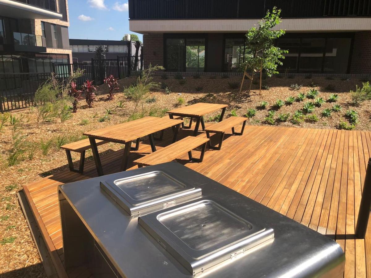 Air Conditioned One Bedroom with Pool Close To CBD
