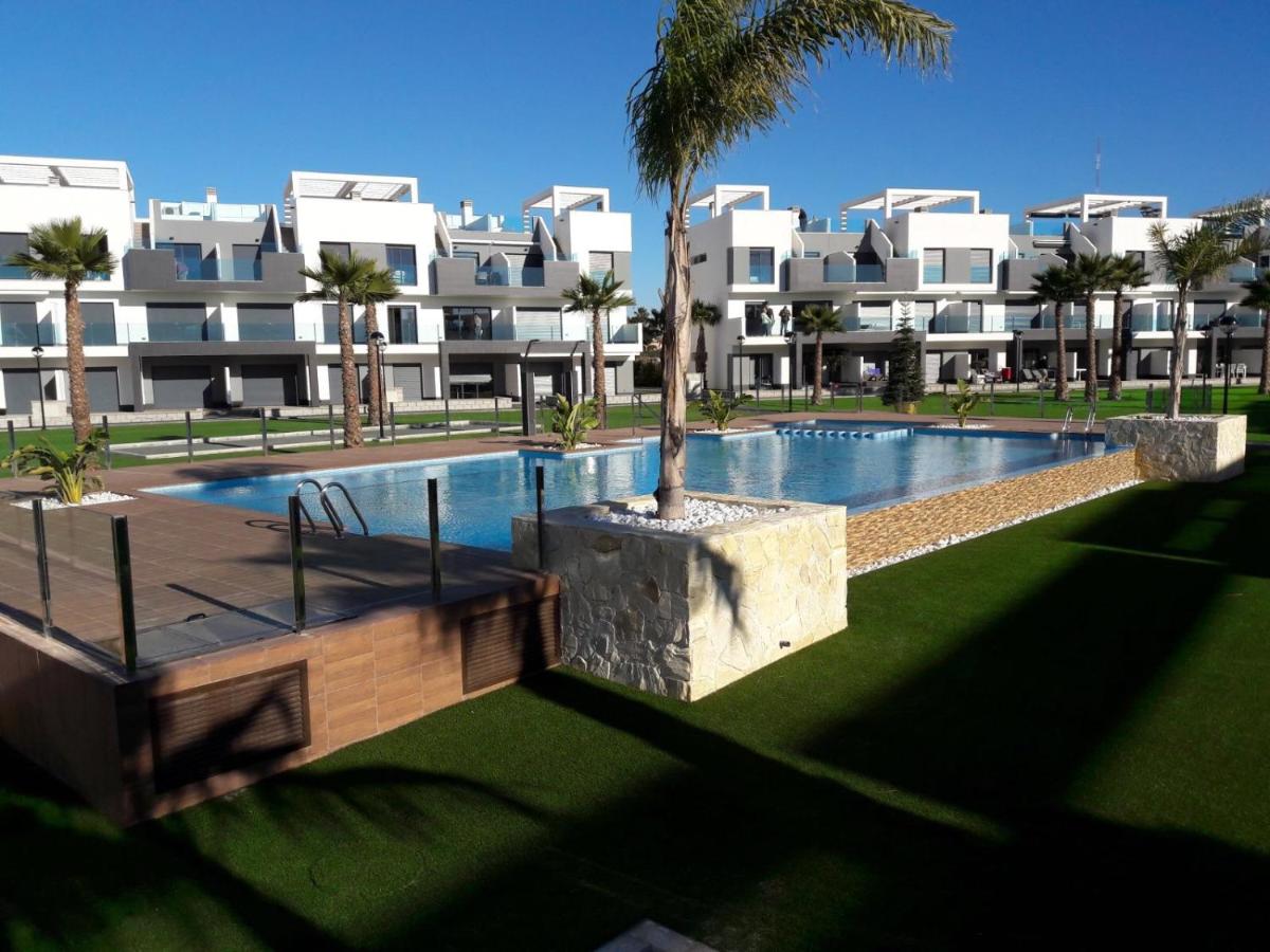 OASIS BEACH X - 49 photo 4
