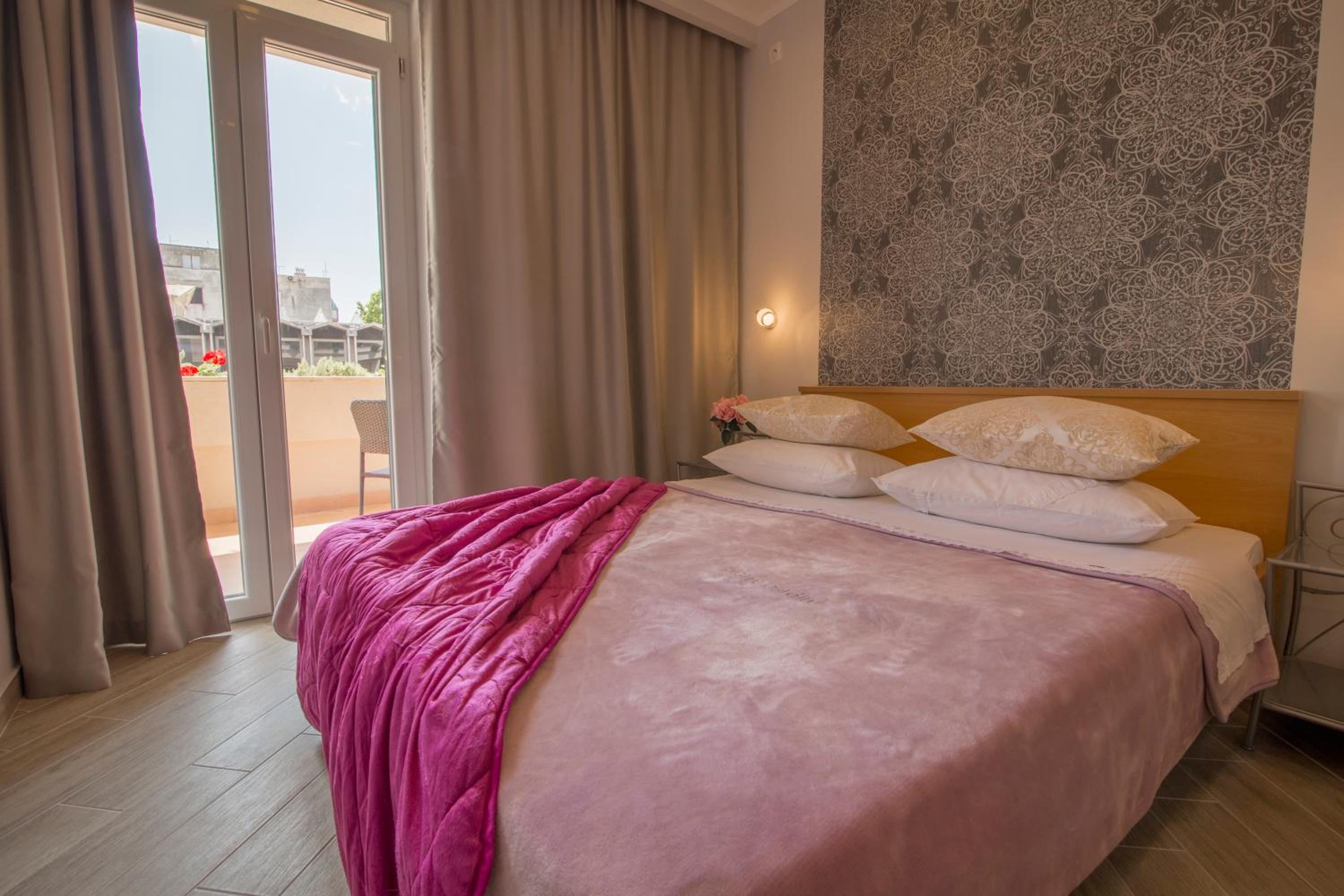 Photo 60