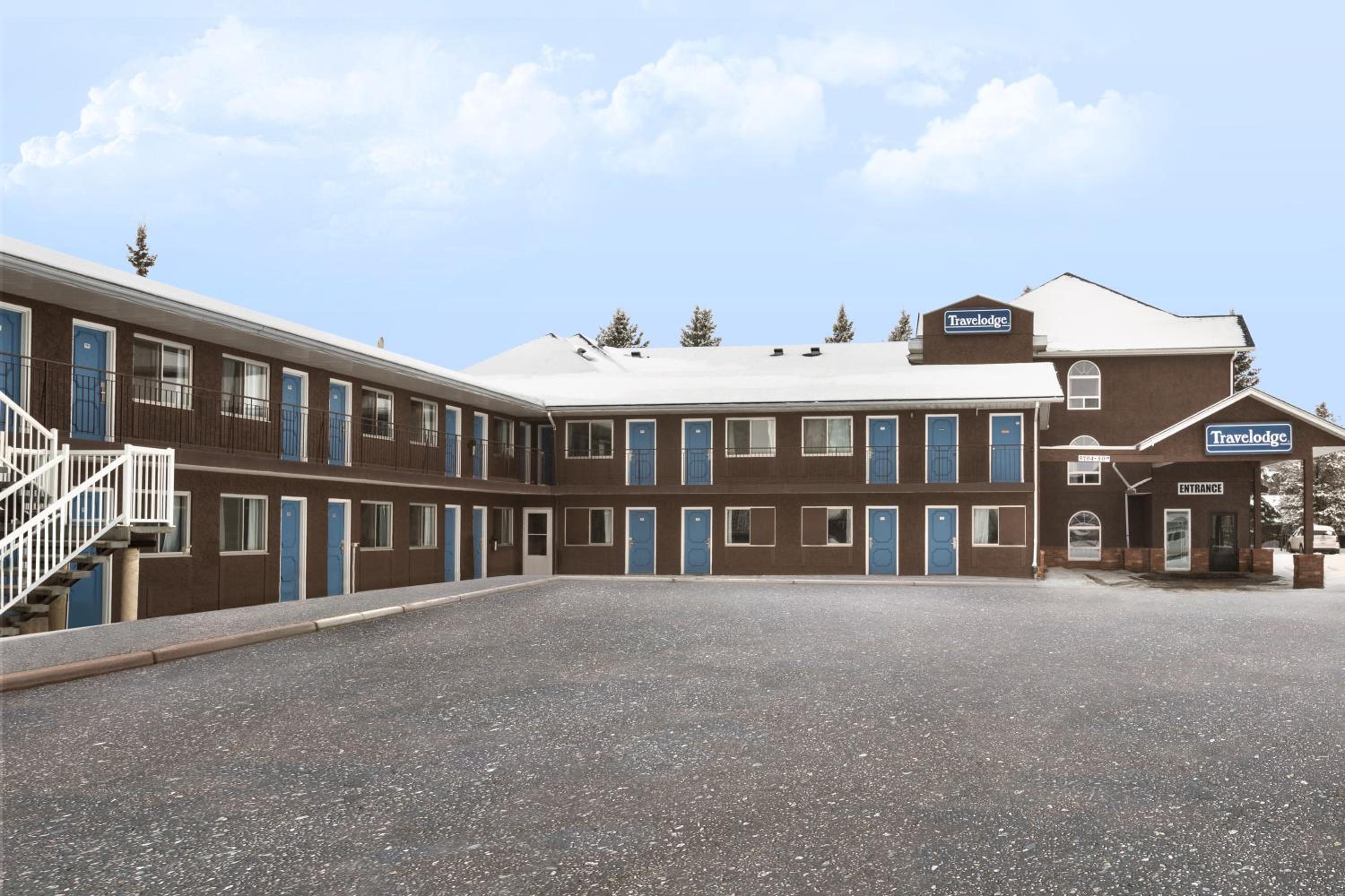 Leduc Vacations - Travelodge by Wyndham Edmonton Airport - Property Image 1