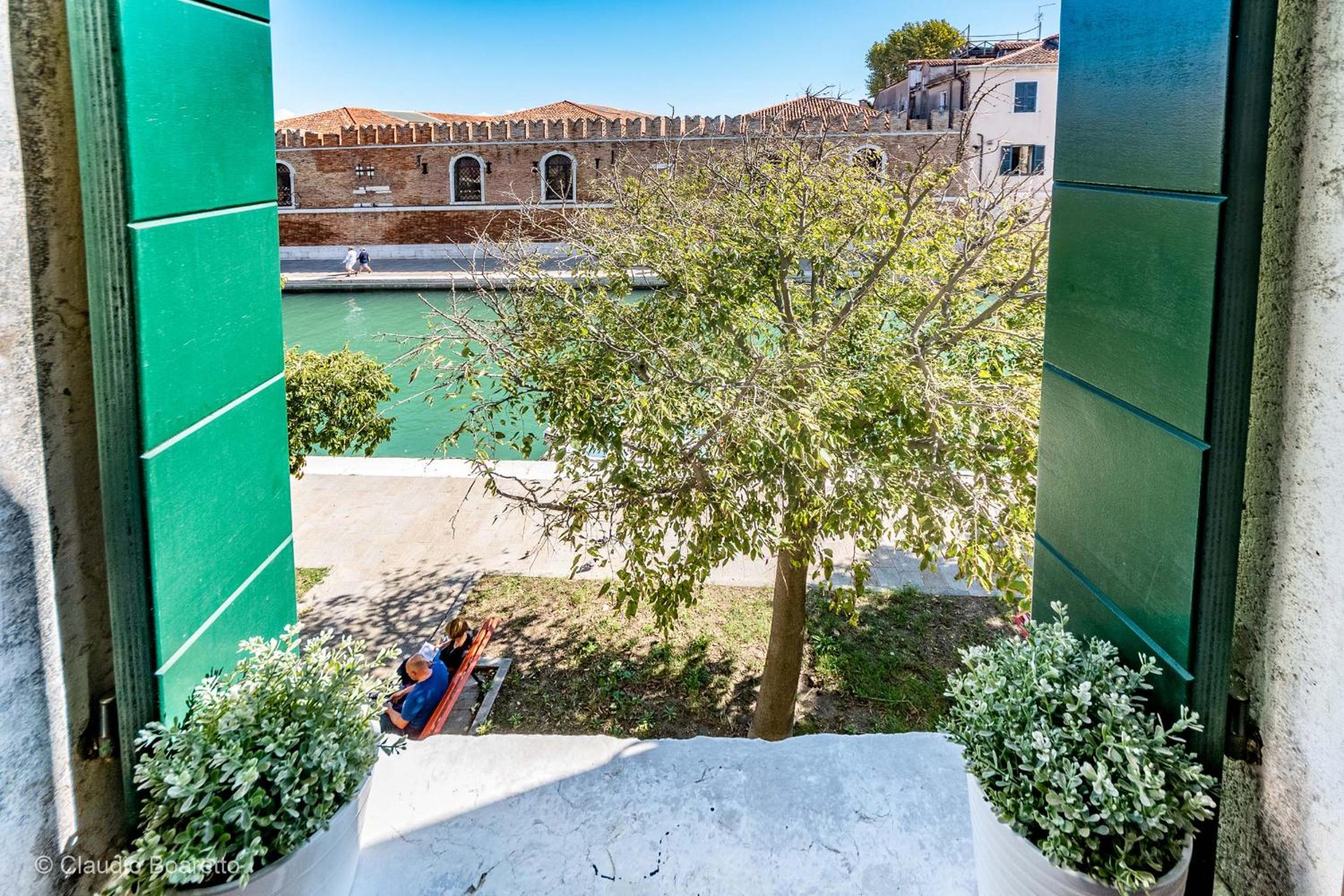 Casetta Biennale Arsenale VeniseJeTaime