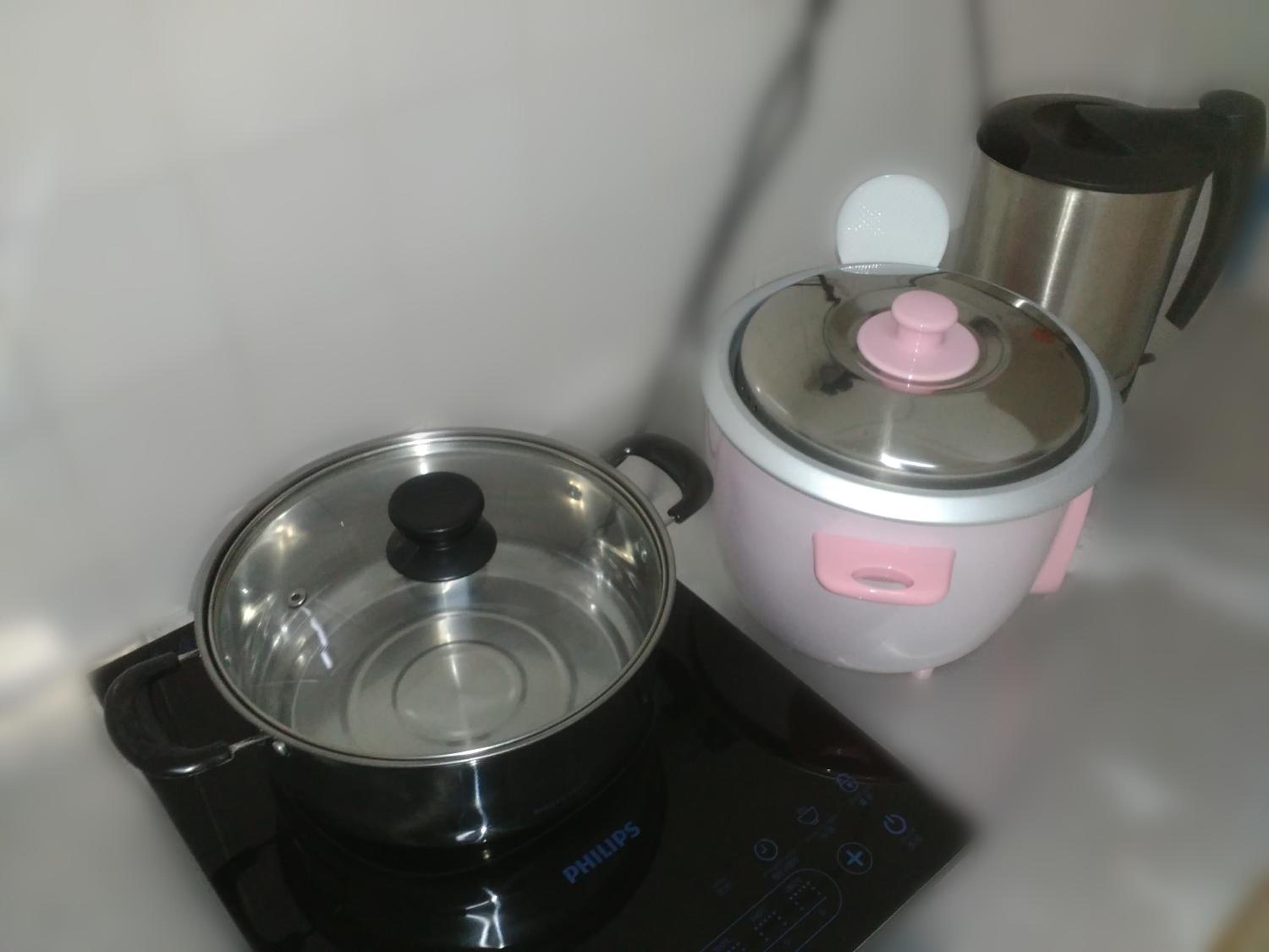 H Homestay Sibu - 1000Mbps 1Gbps Wifi, Astro & Auto Gate Parking Semi Detached House!