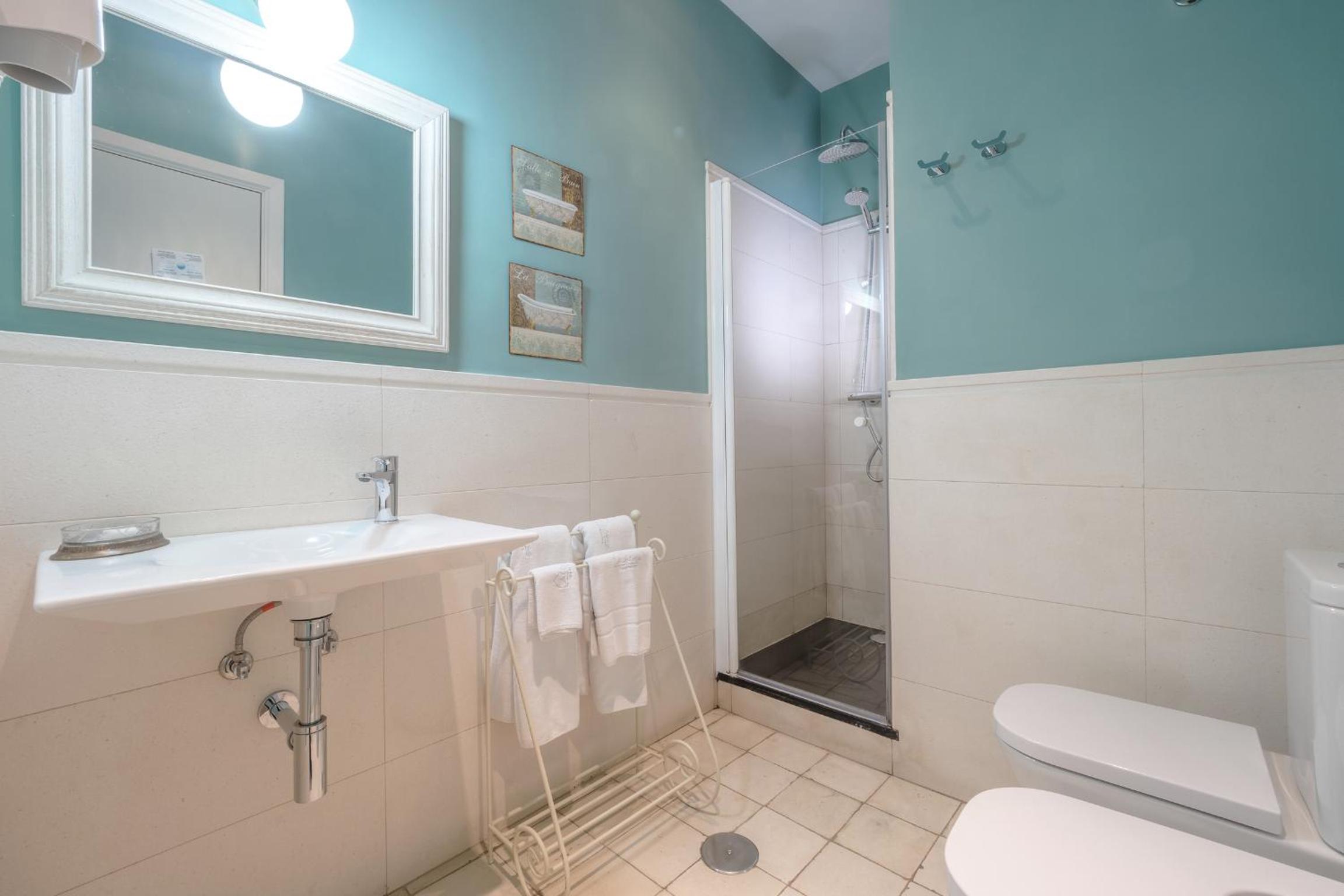 ApartaSuites Alberca Deluxe