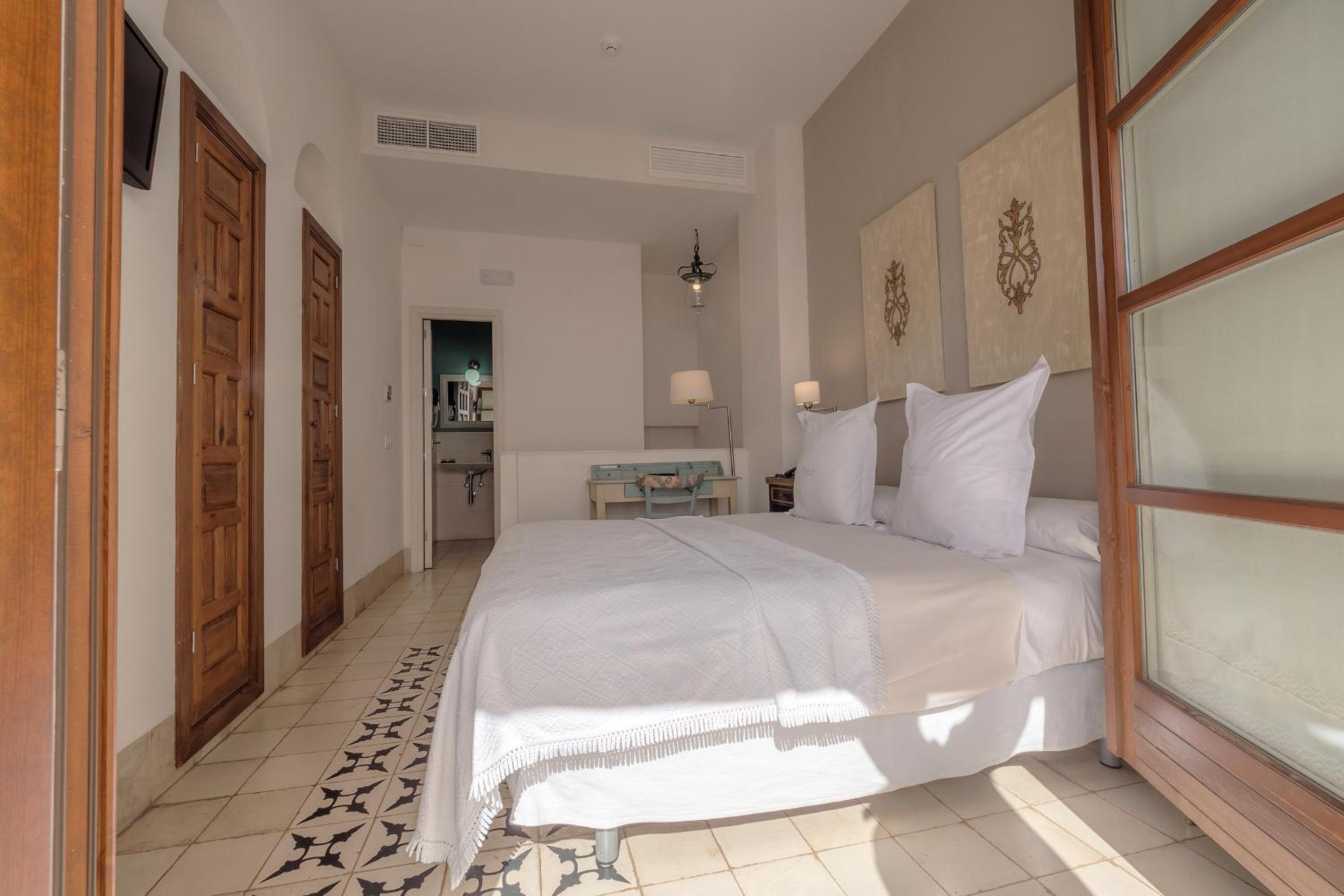 ApartaSuites Alberca Deluxe