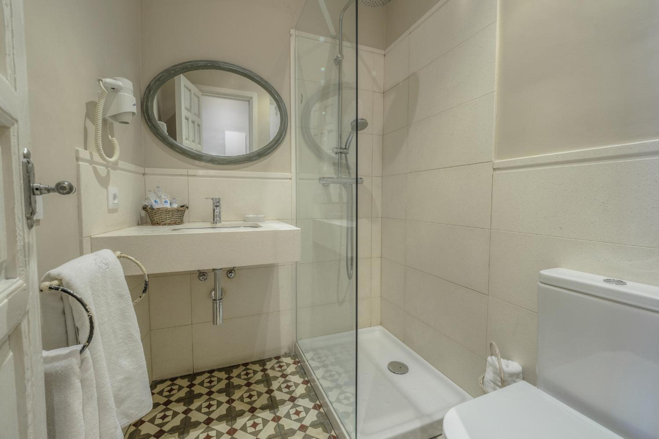 ApartaSuites Alberca Deluxe