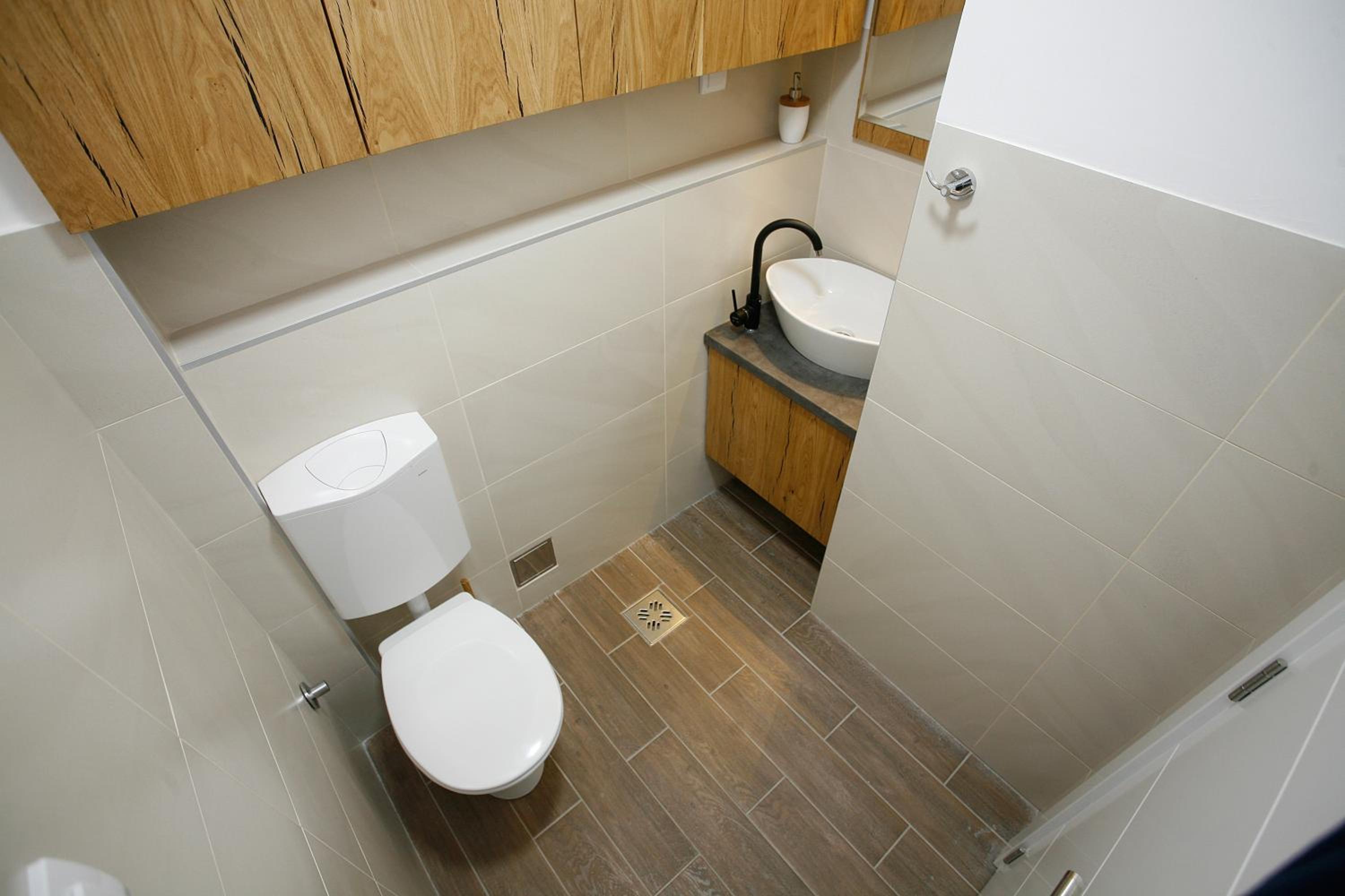 Photo 12