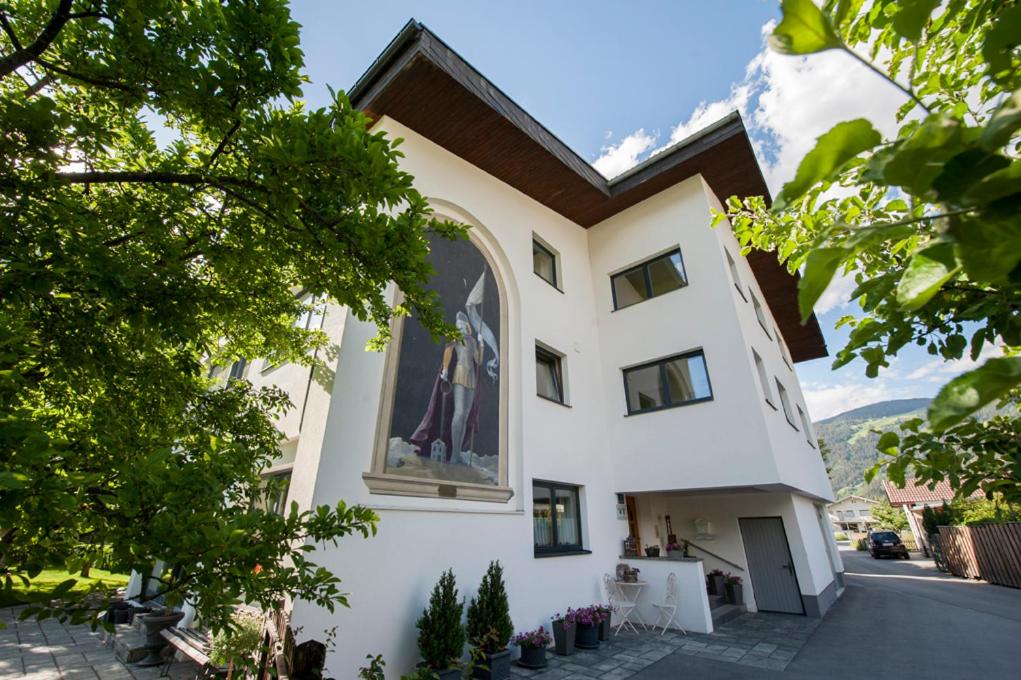 Haus Heiss view 2