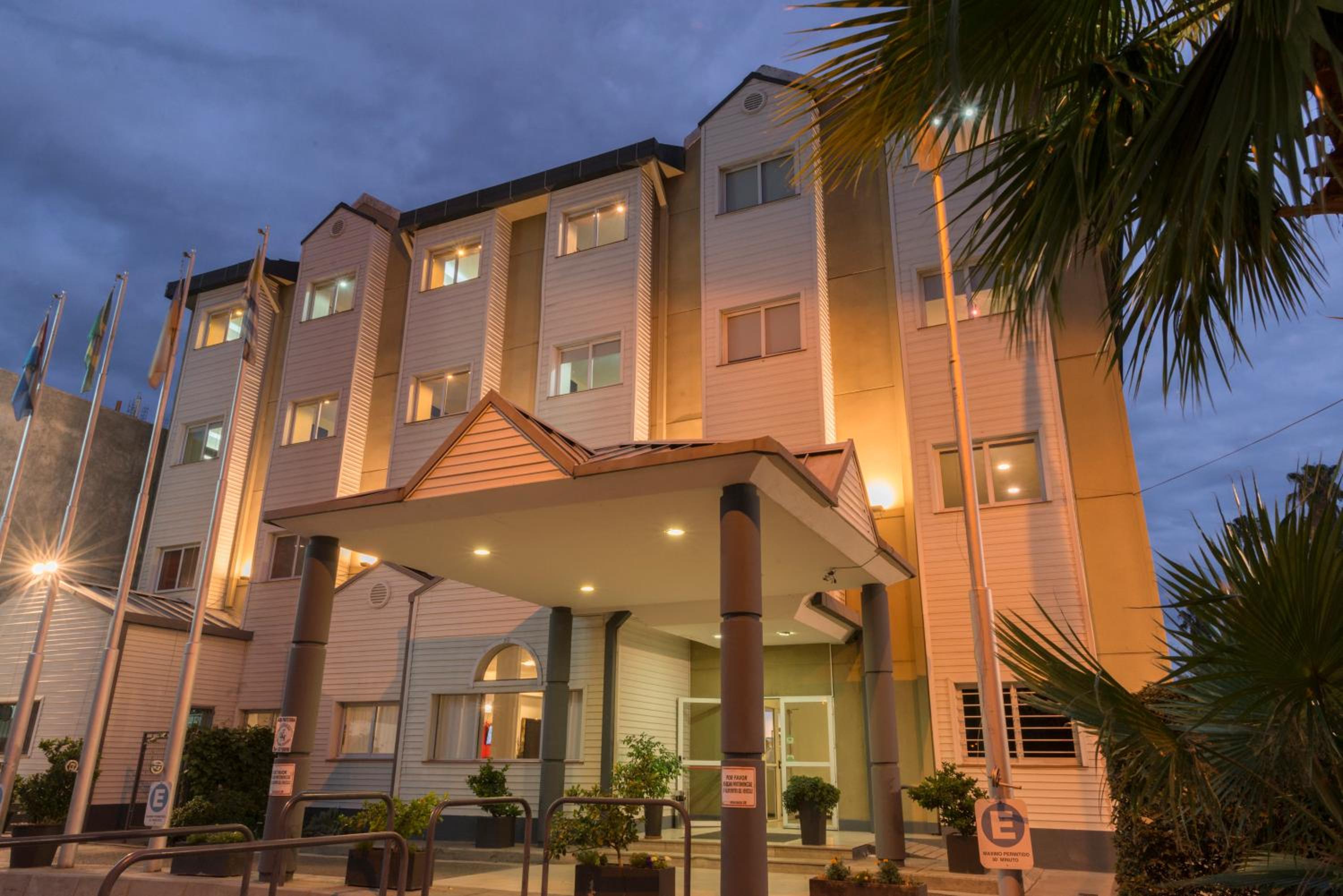 Hotel Hathor Hotels Mendoza - Image 1