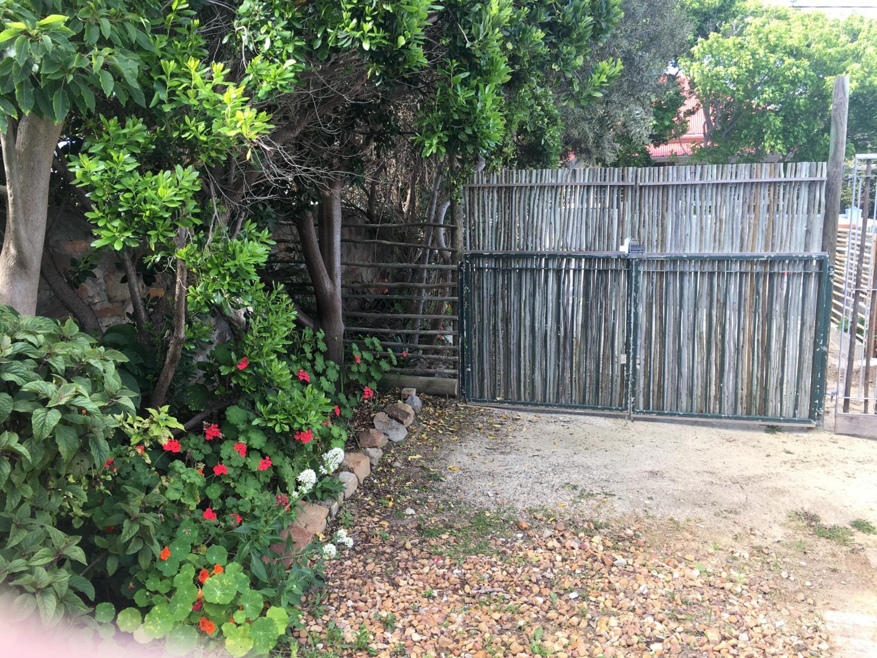 Carneddie Cottage - main