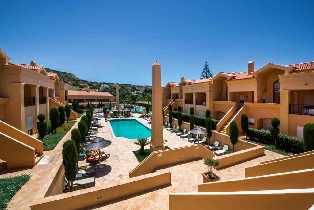 Luxury 3-bedroom apartment at high-end Praia da Luz