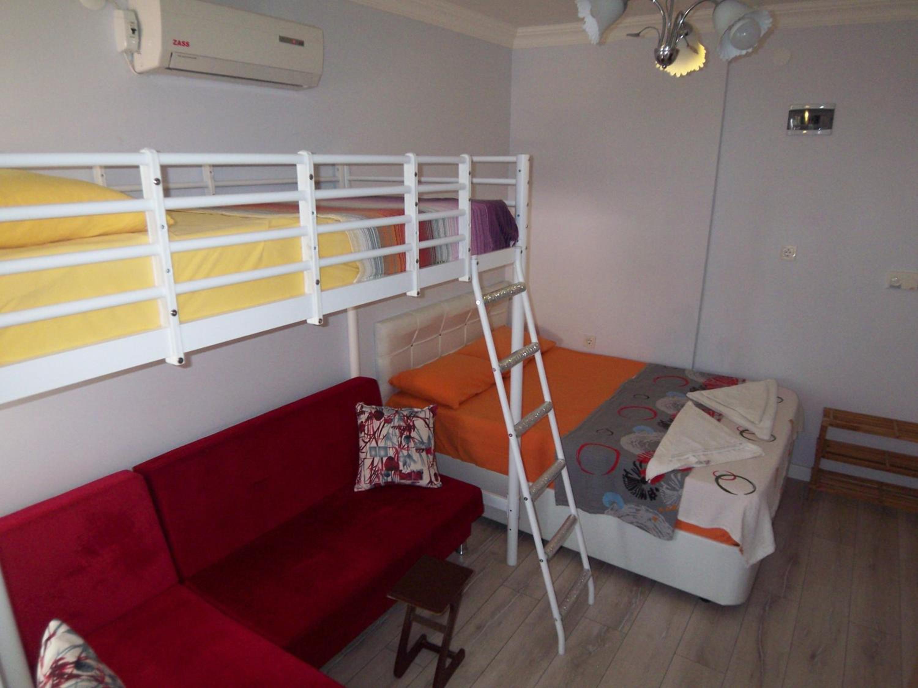 Photo 46