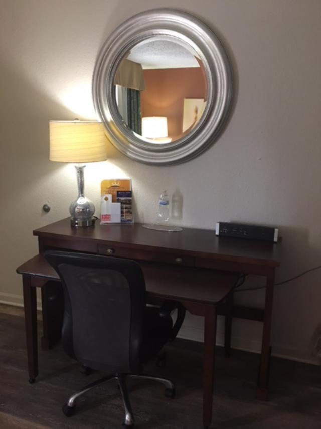 Royal Inn - Property Image 21