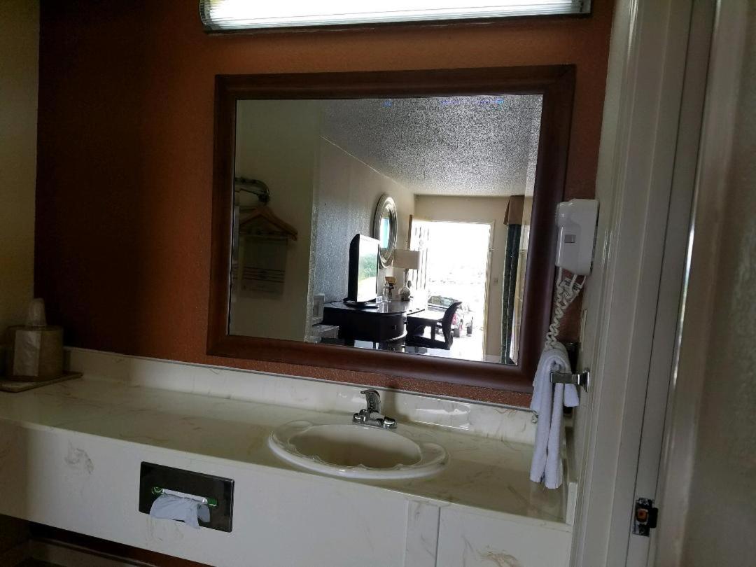 Royal Inn - Property Image 19