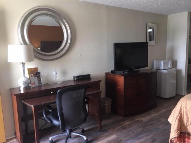 Royal Inn - Property Image 20