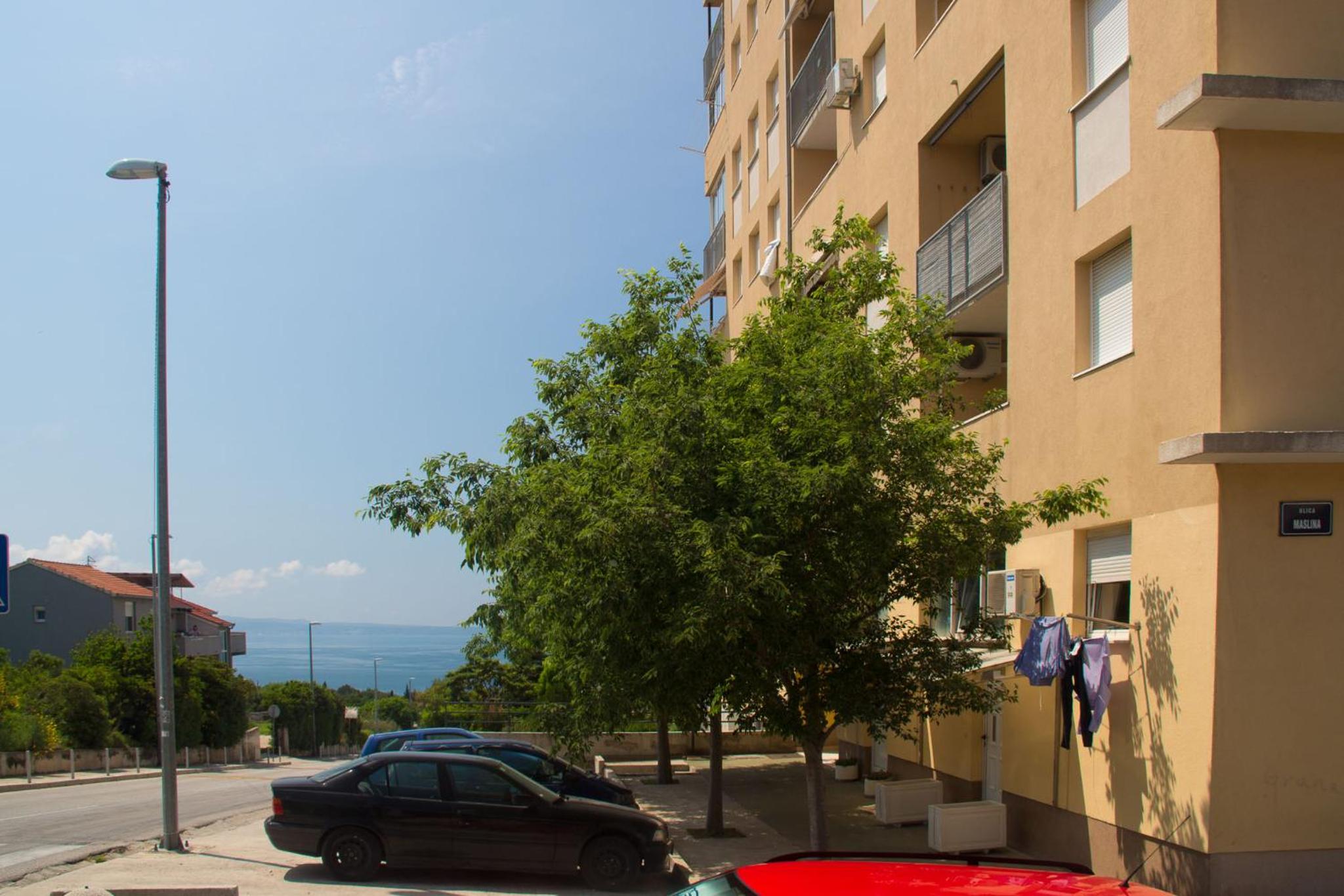 Apartment Smile with secure private garage view 5