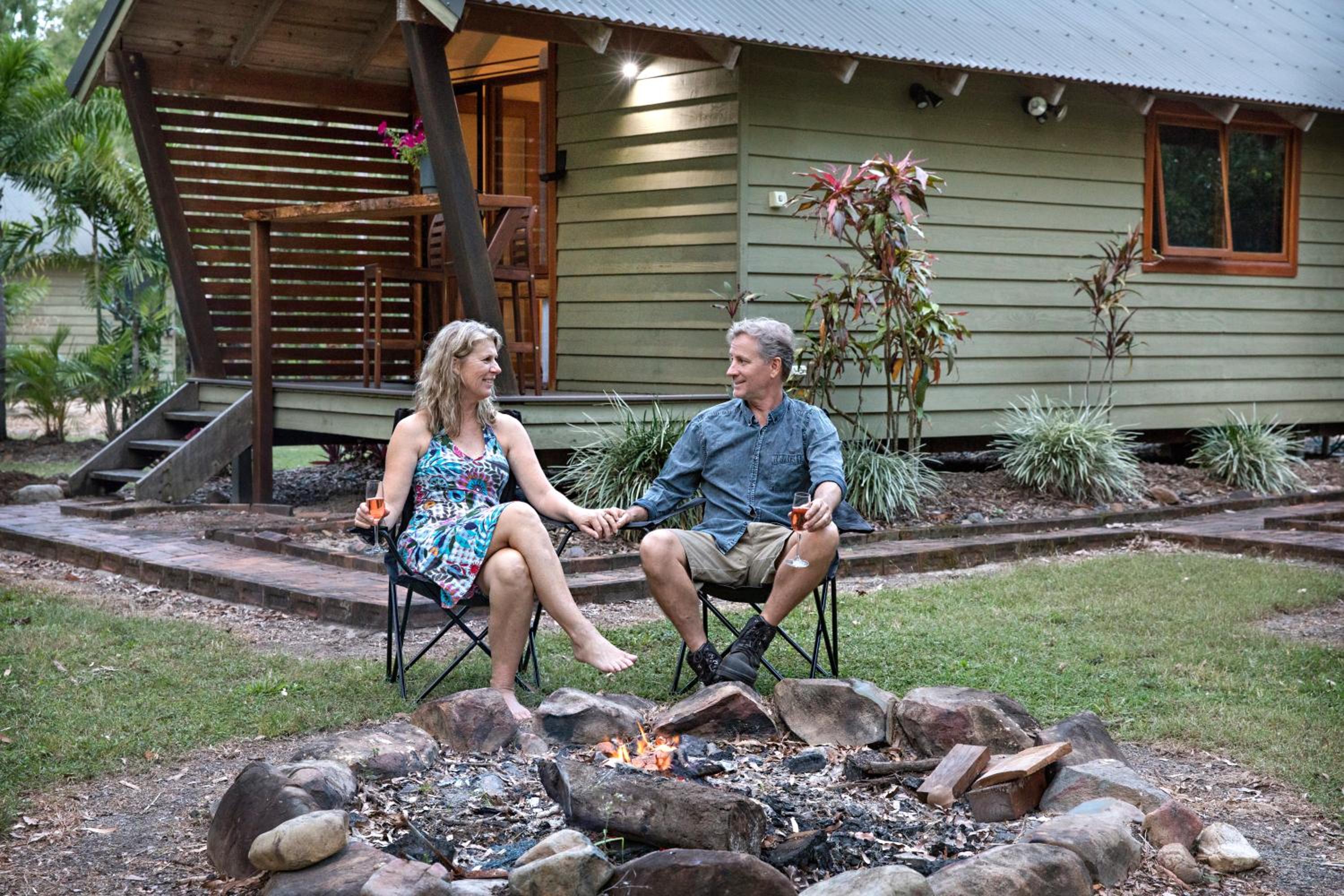 Airlie Beach Eco Cabins - Adults Only