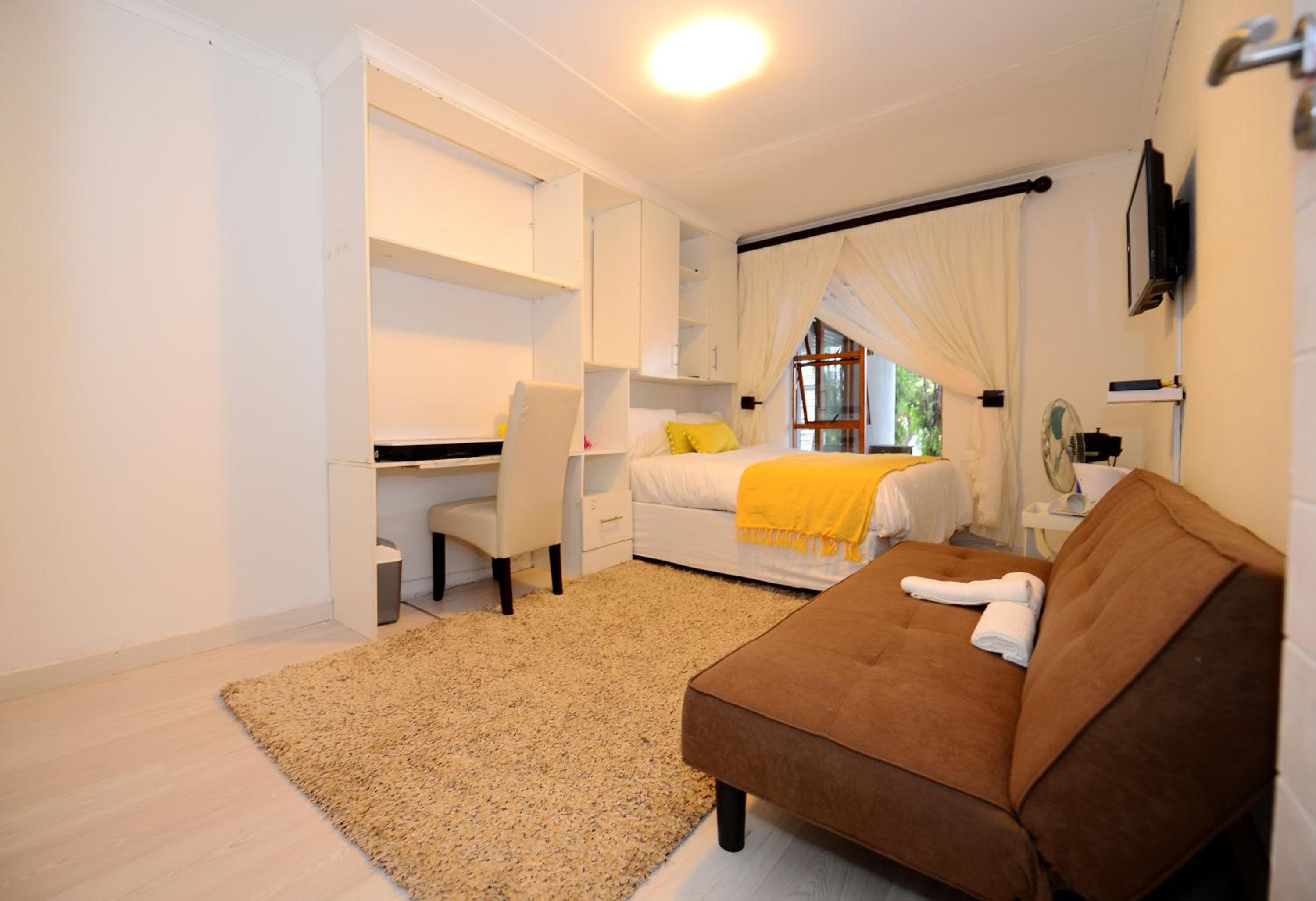 Corgi Guest House