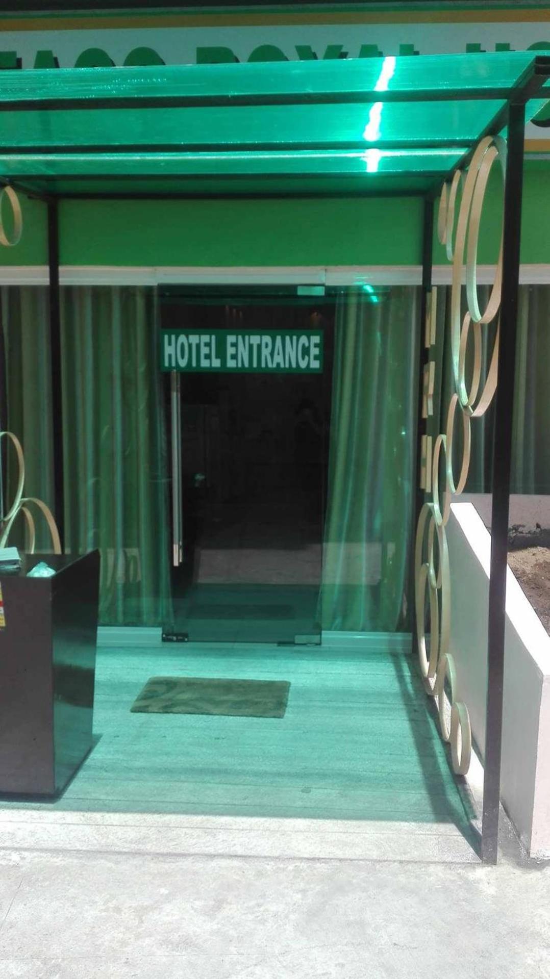 Meaco Royal Hotel - Tabaco