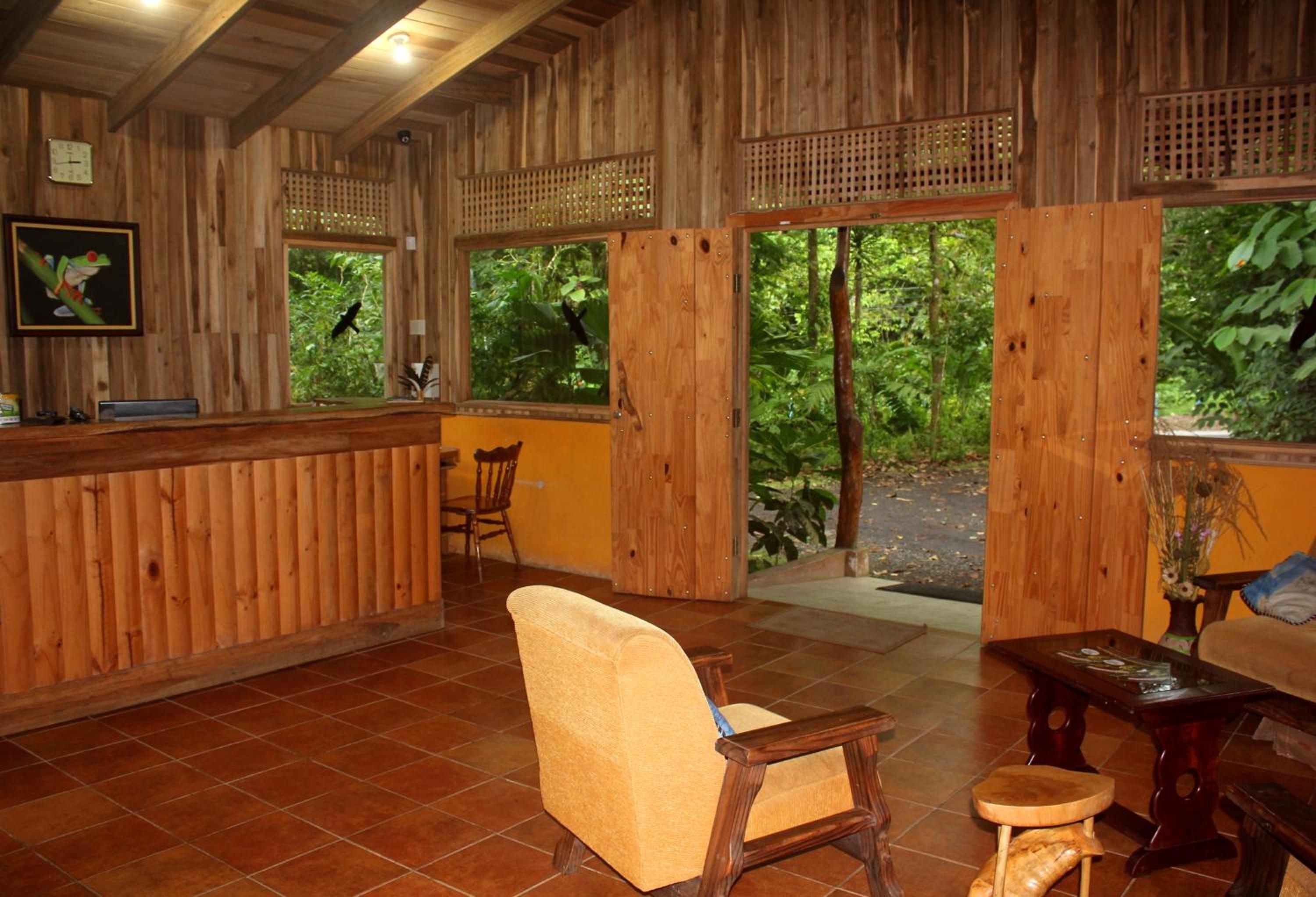 Arenal Oasis Eco Lodge & Wildlife Refuge