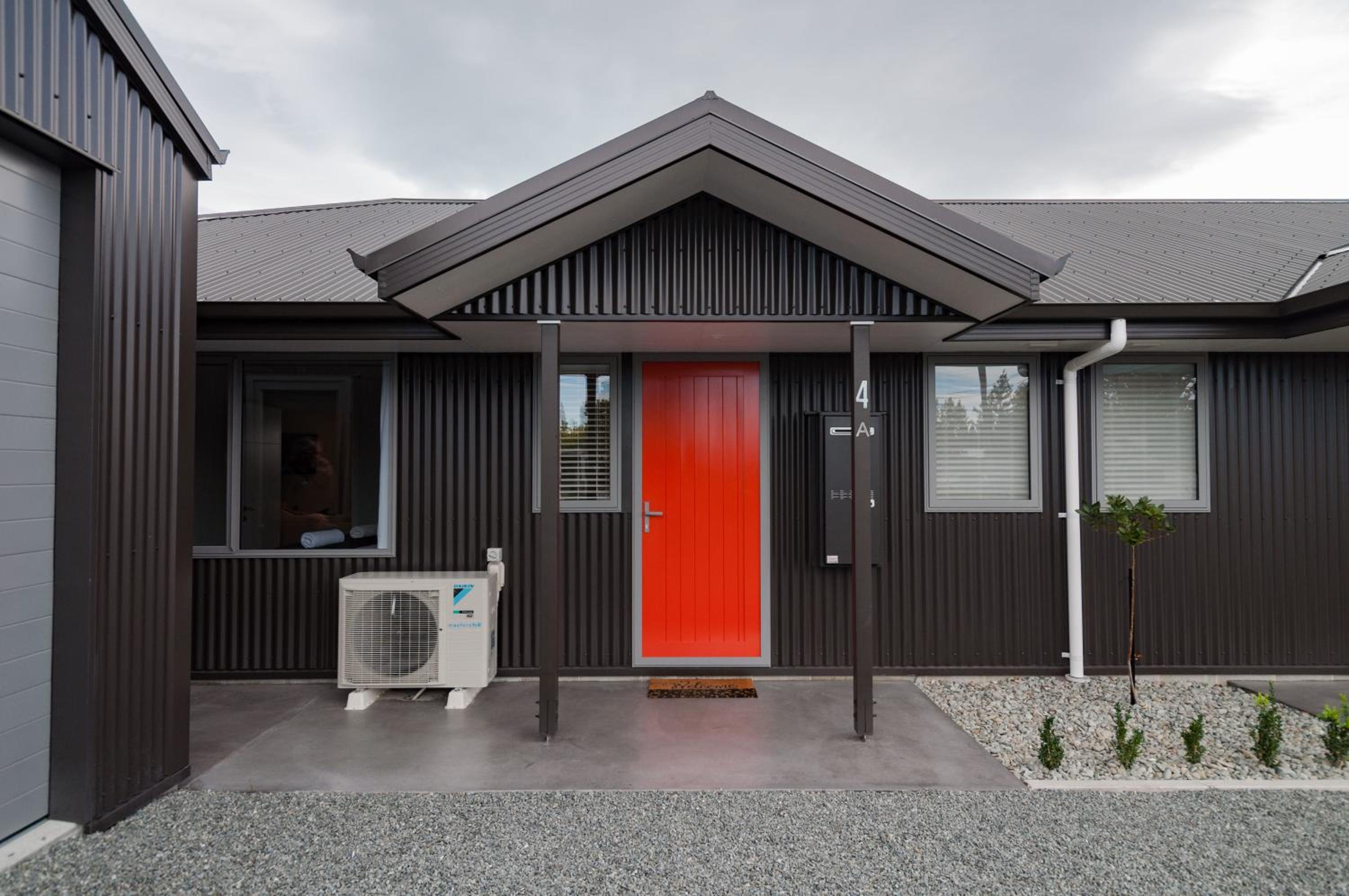 Hotel Luxury Rata Apartment - A - Image 1