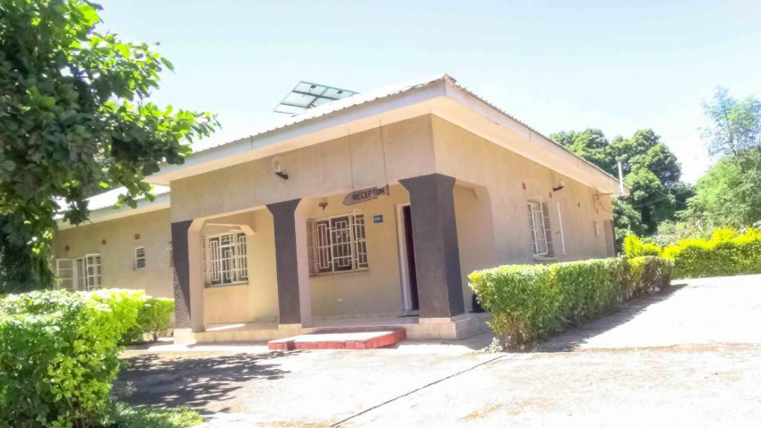 Avon Garden Lodge