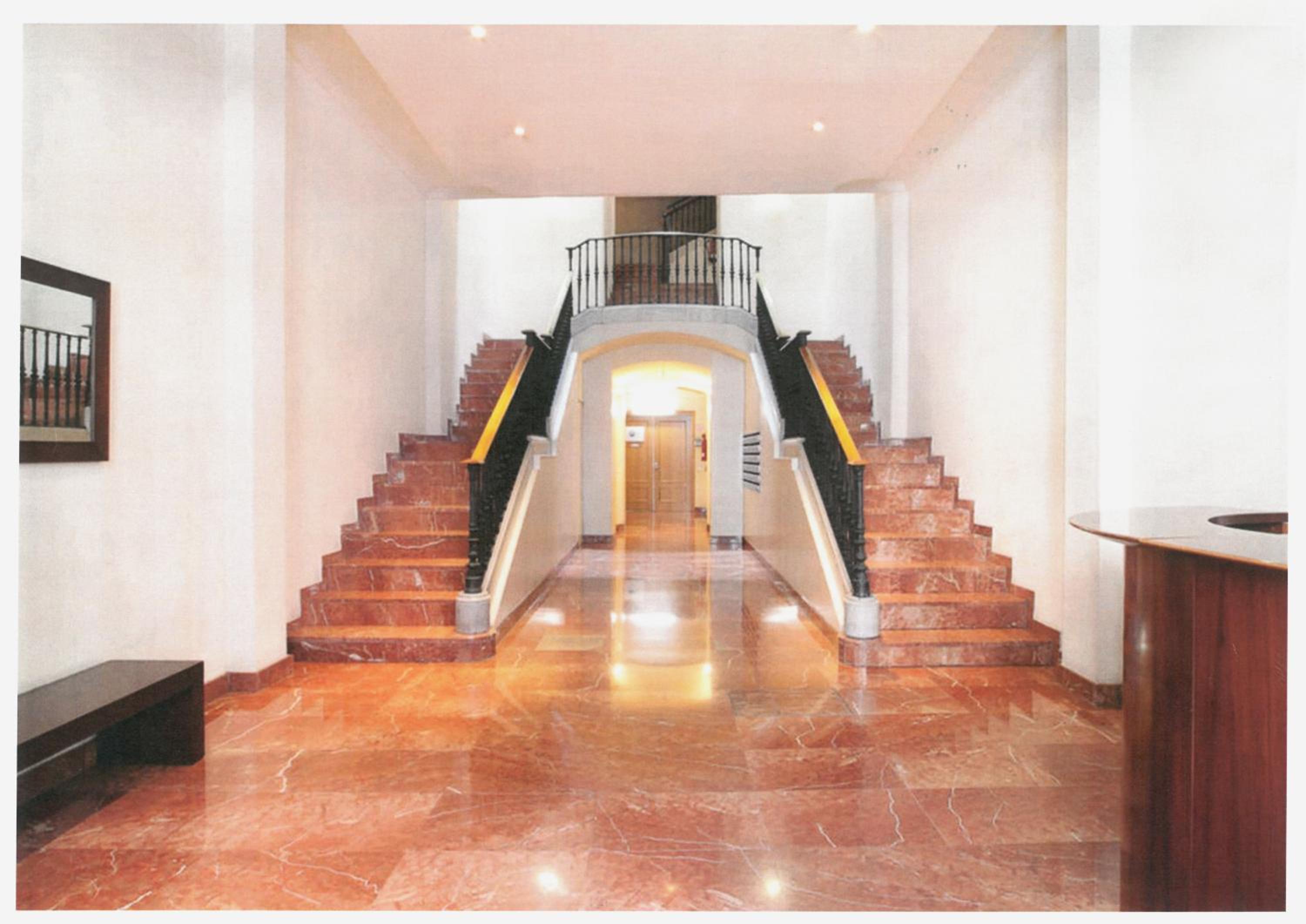 Serennia Apartamentos Ramblas - Plaça Catalunya