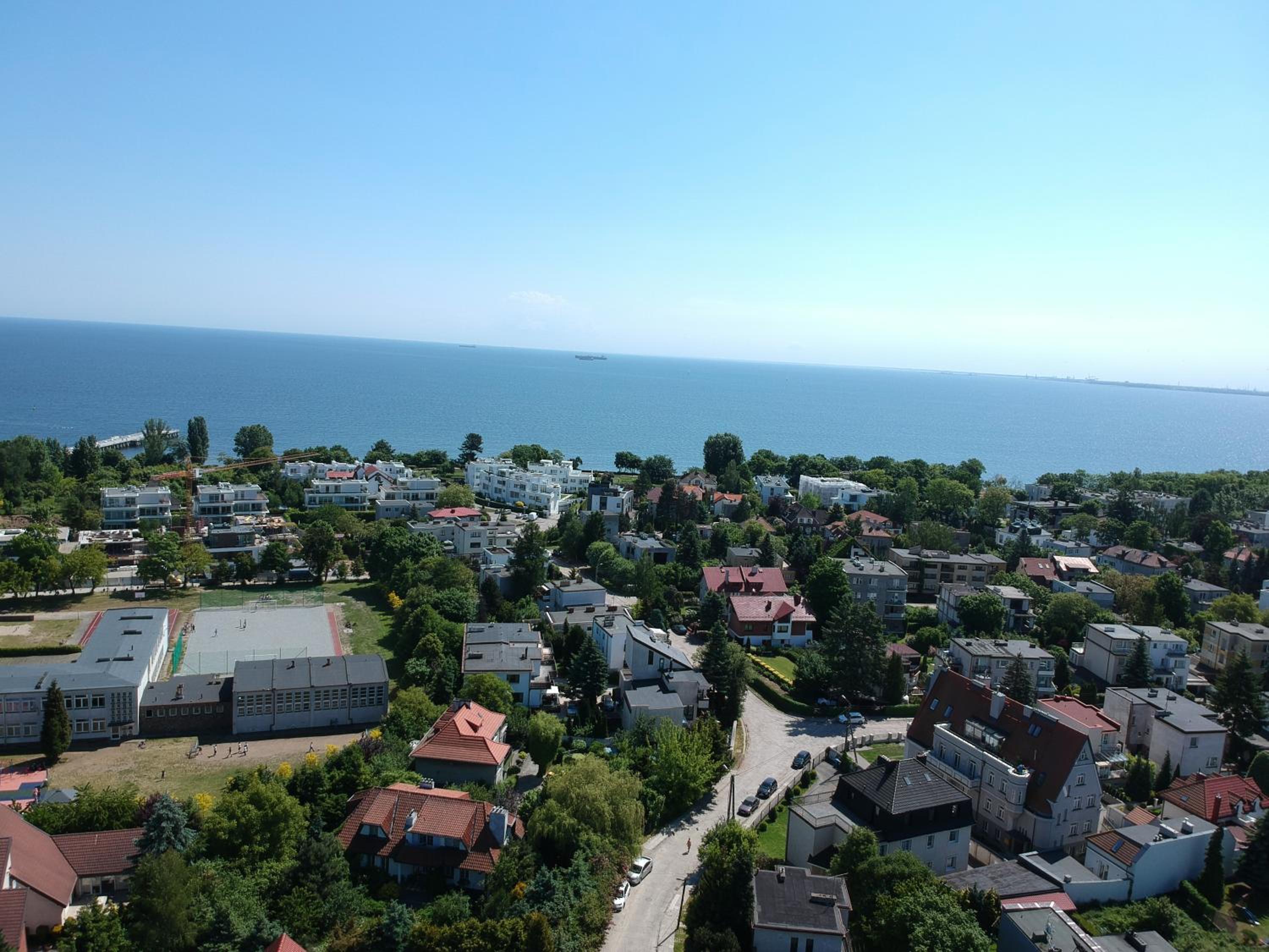 Villa Allegra Apartamenty z ogrodem i salą zabaw ,darmowy parking i leżaki, 5minut do morza