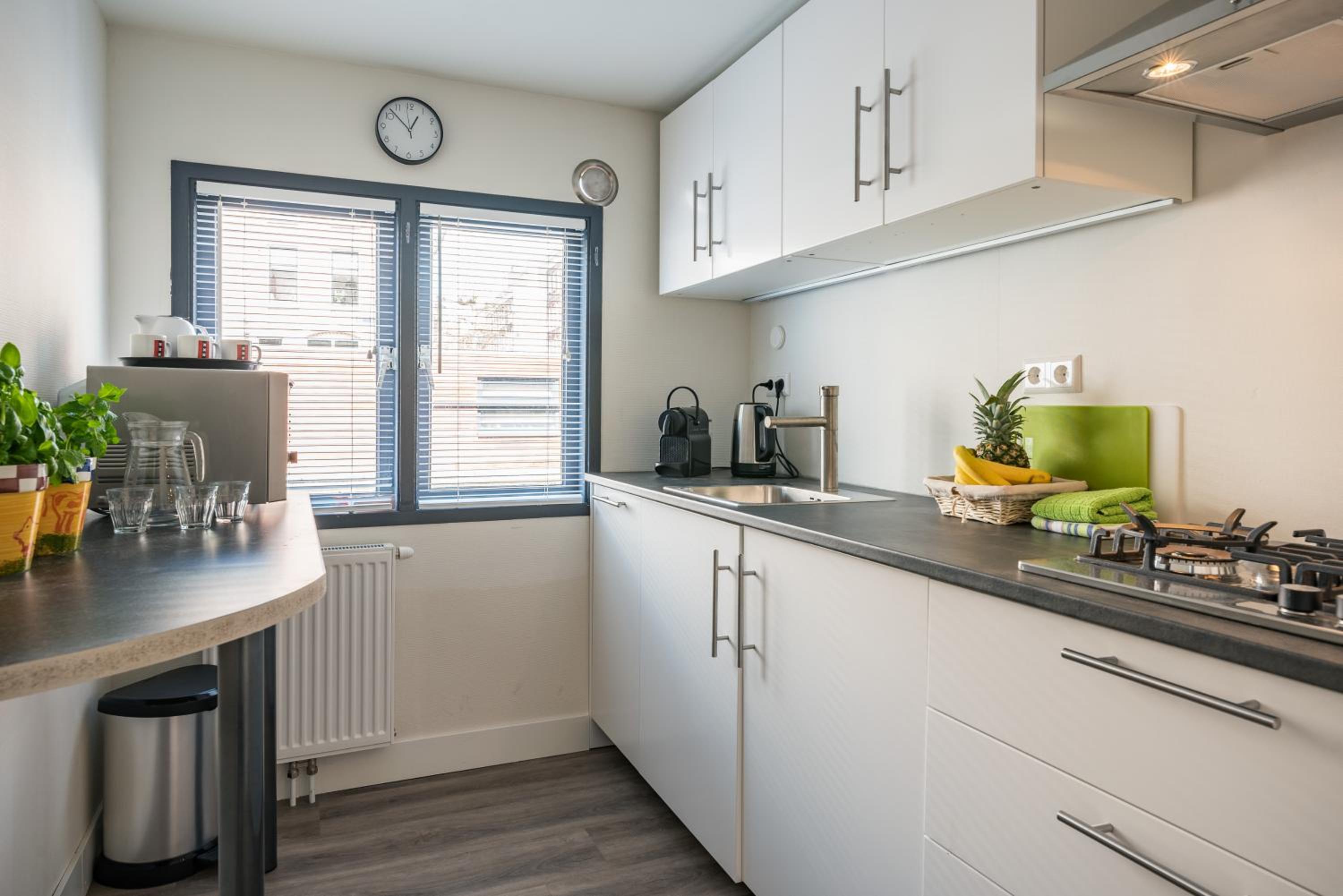 Houseboat Lady Jane photo 2