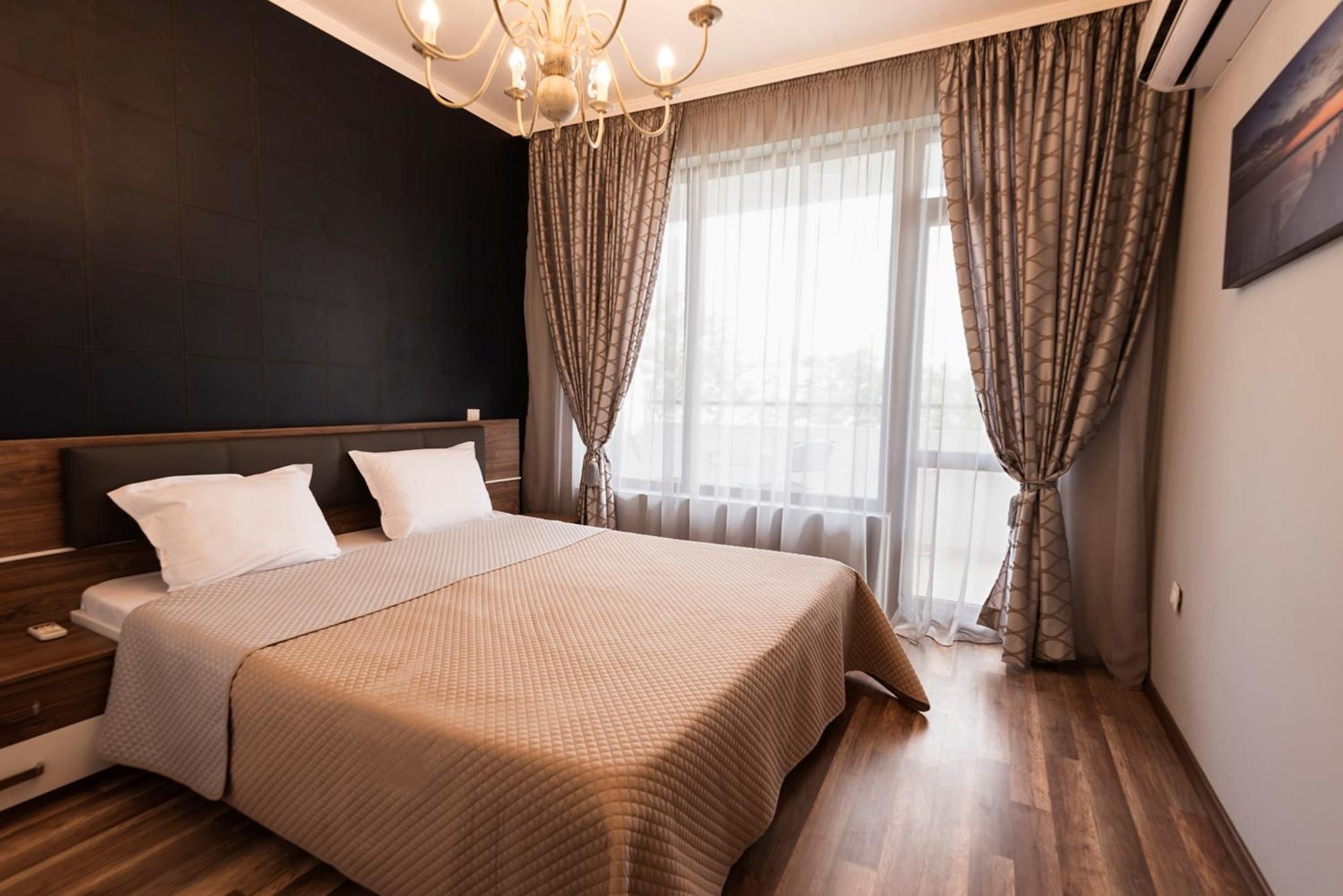Green Paradise Deluxe Apartments