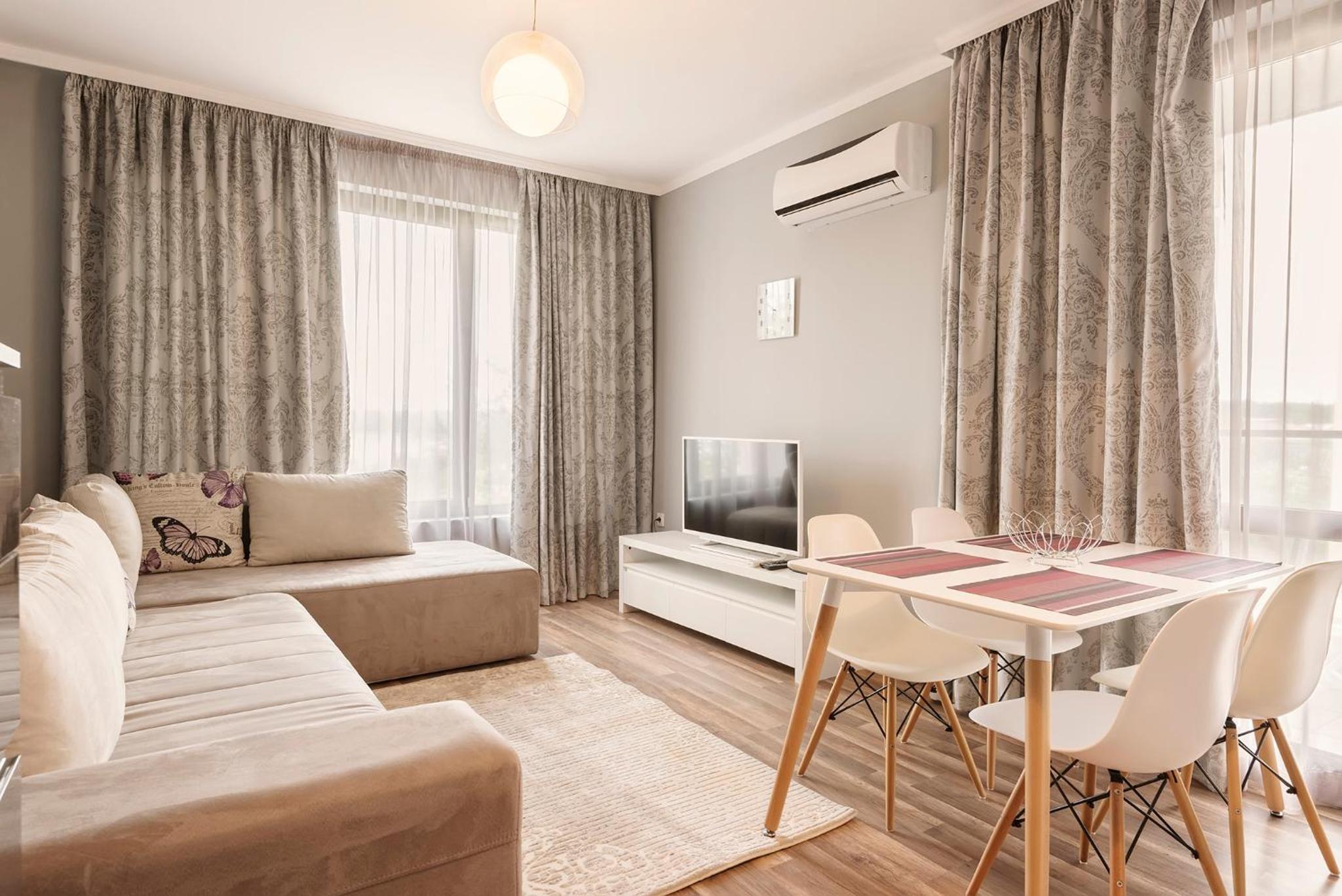 Green Paradise Deluxe Apartments