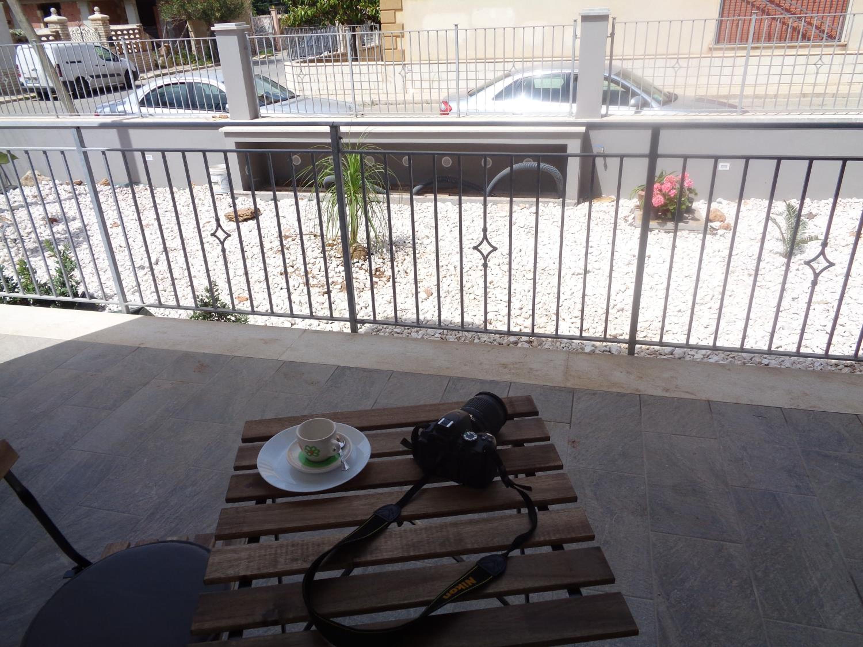 Eryx Apartments