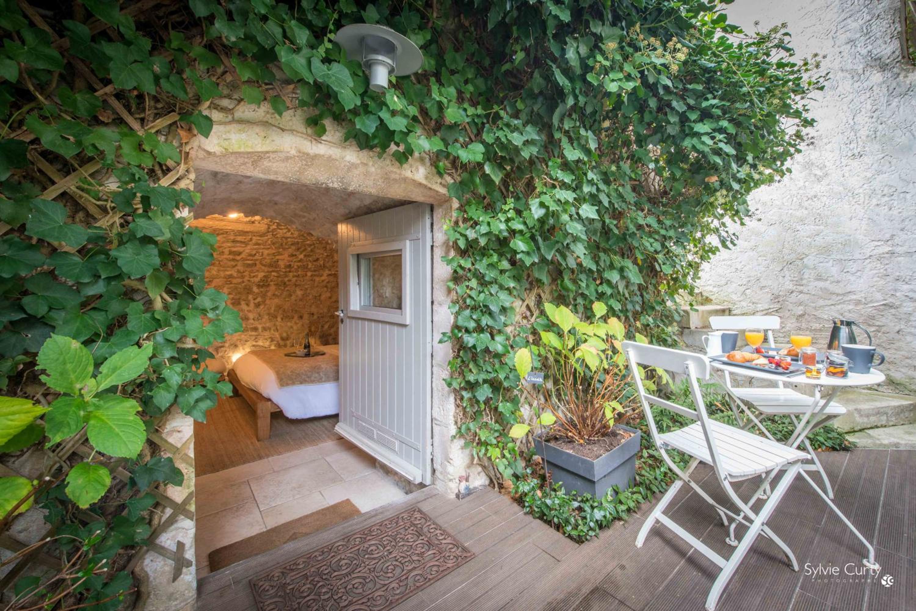 Photo 6