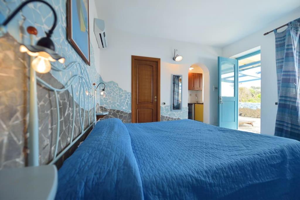 Azzurromare Residence en Procida — hotel room