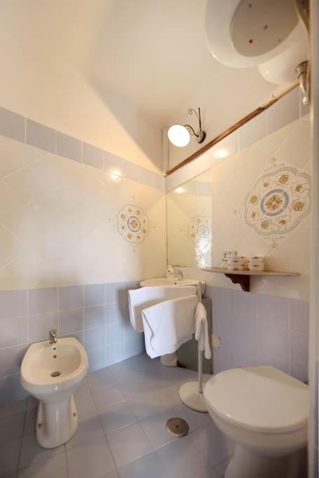 Azzurromare Residence en Procida — bathroom
