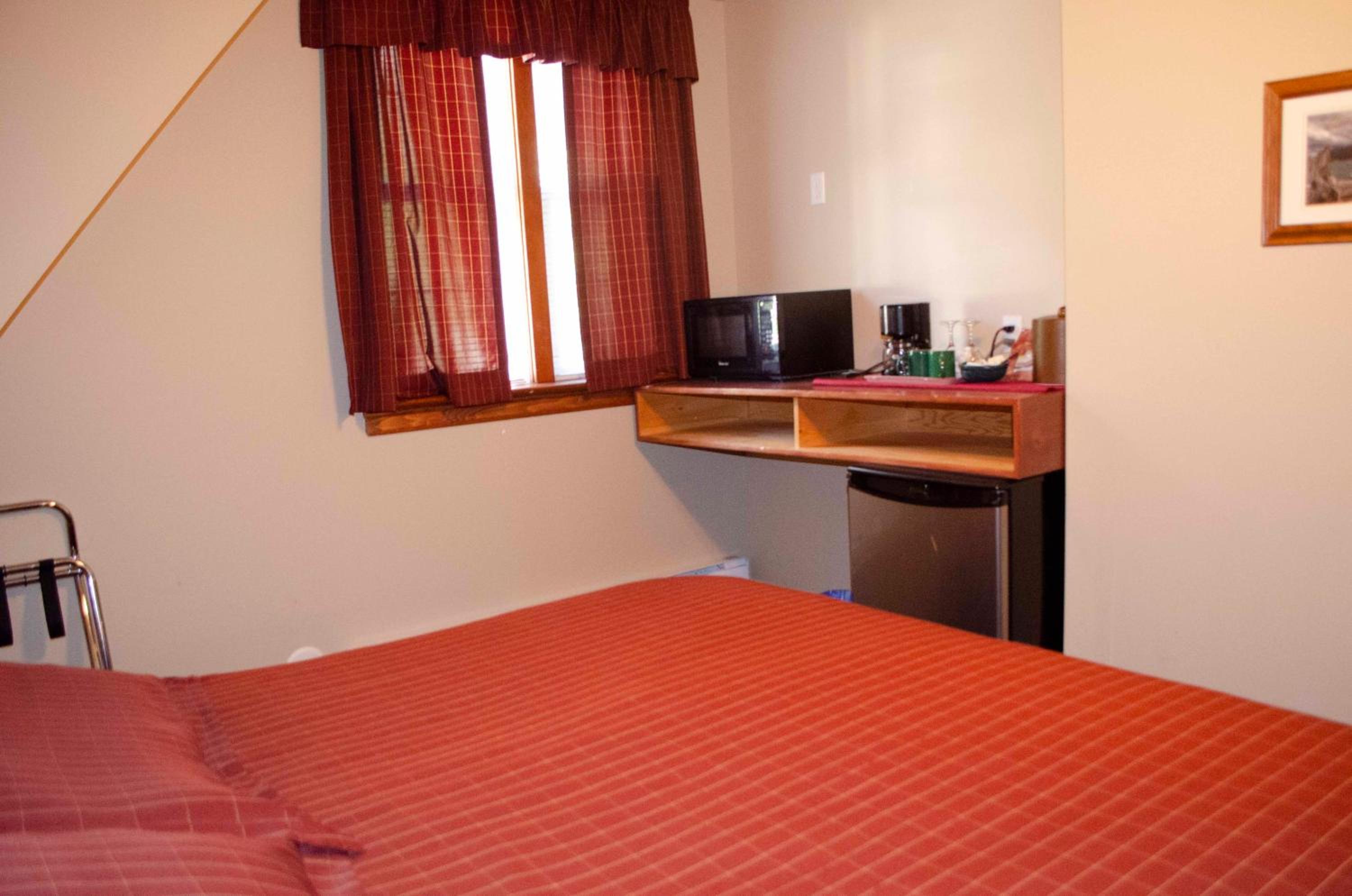 Crandell Mountain Lodge