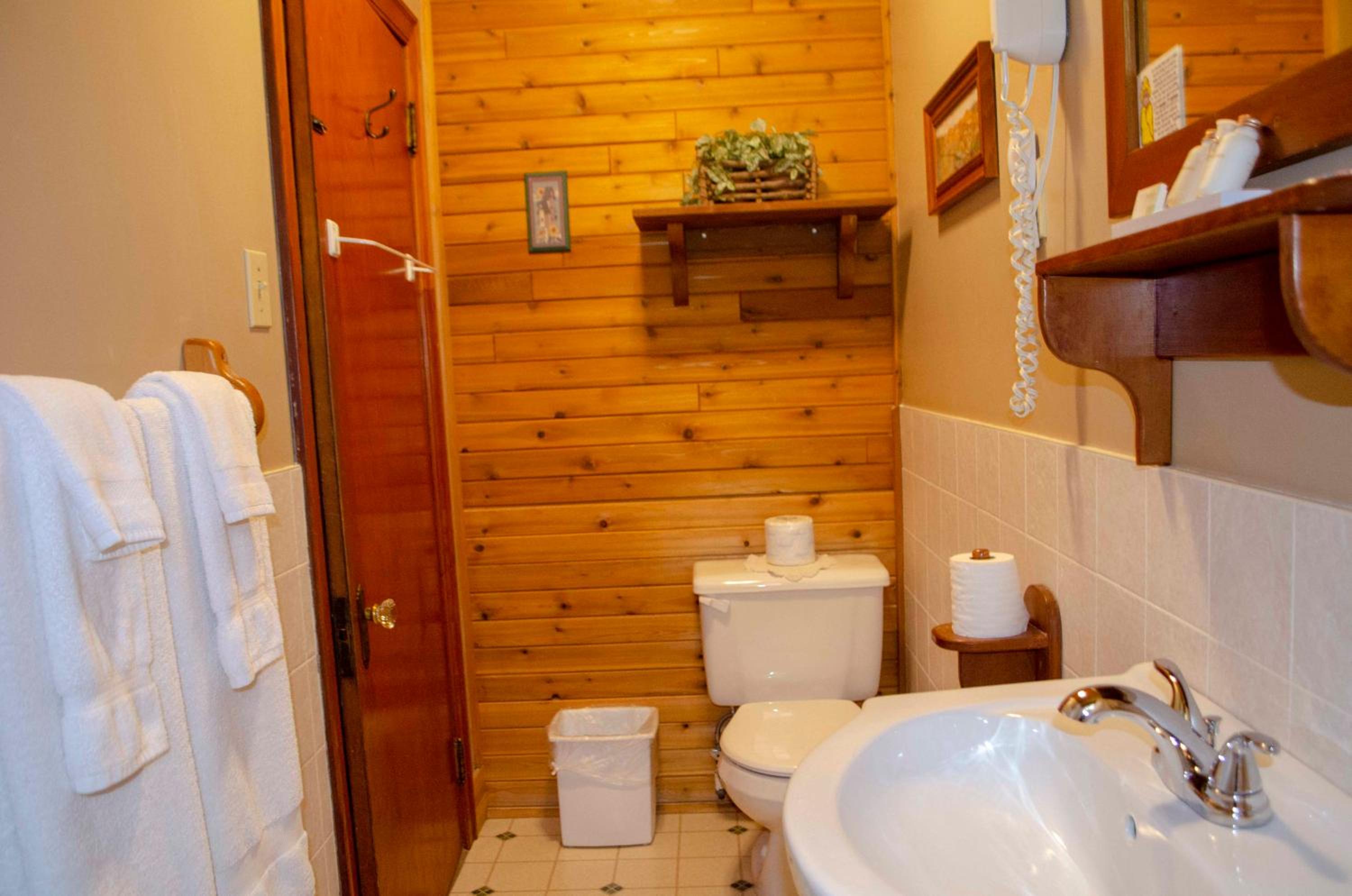 Crandell Mountain Lodge