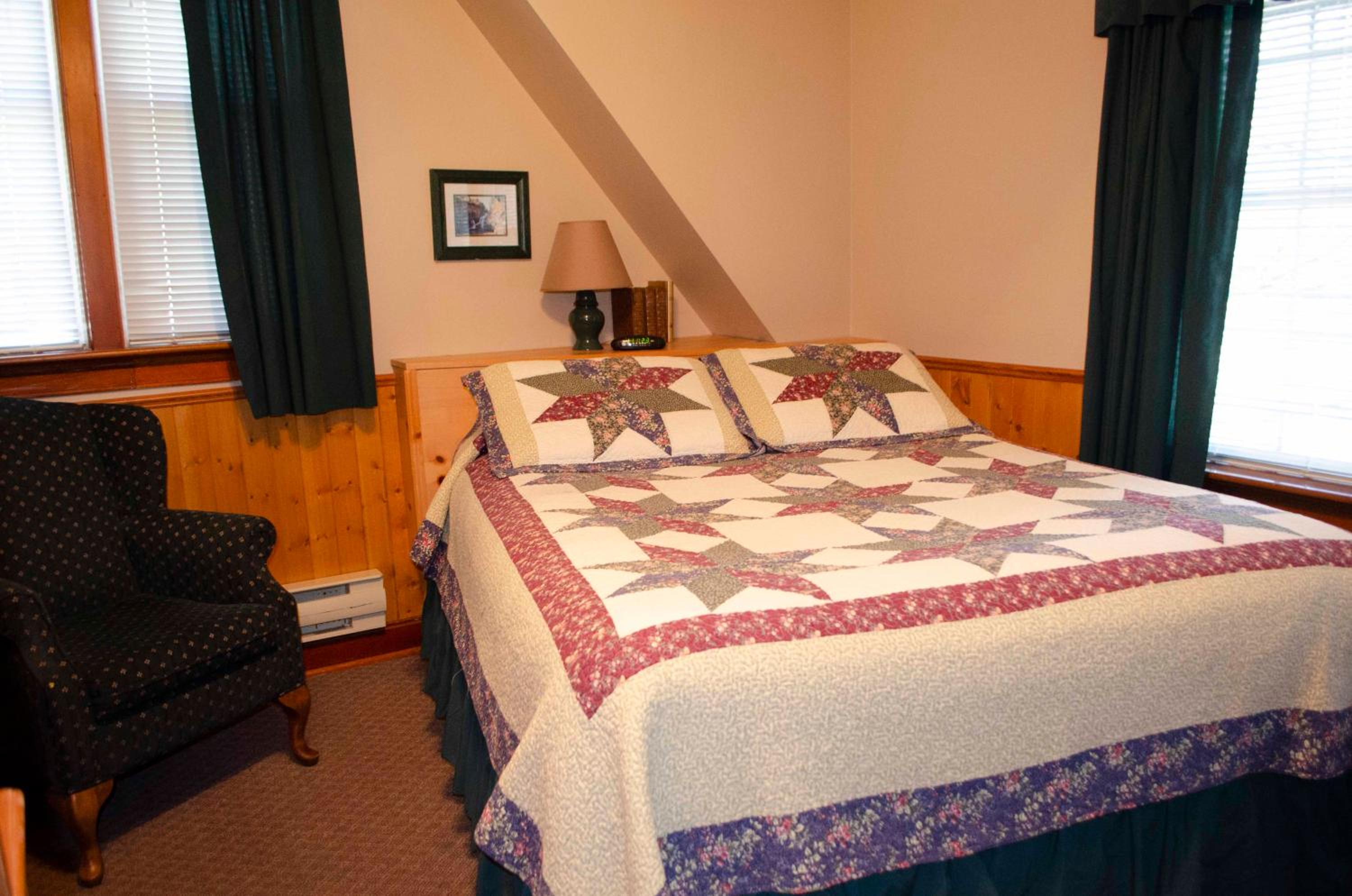 Crandell Mountain Lodge