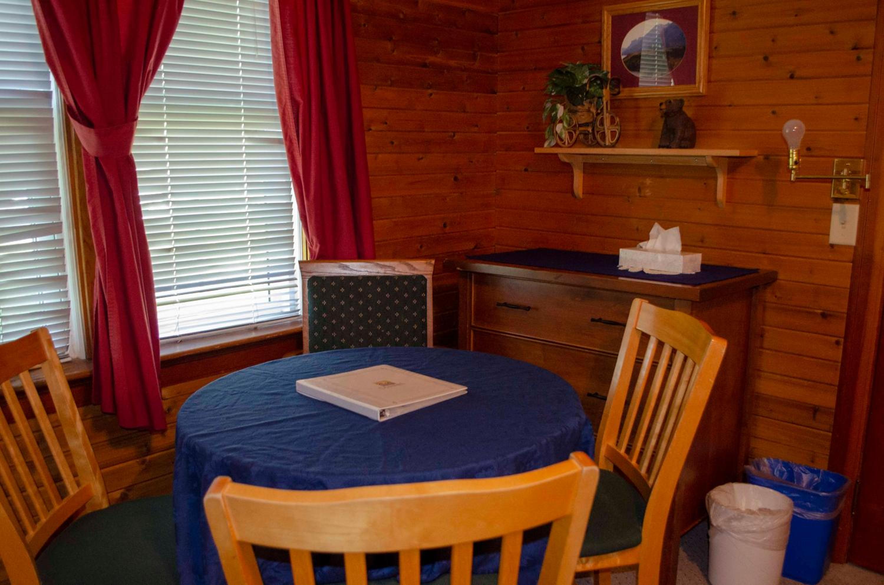 Crandell Mountain Lodge