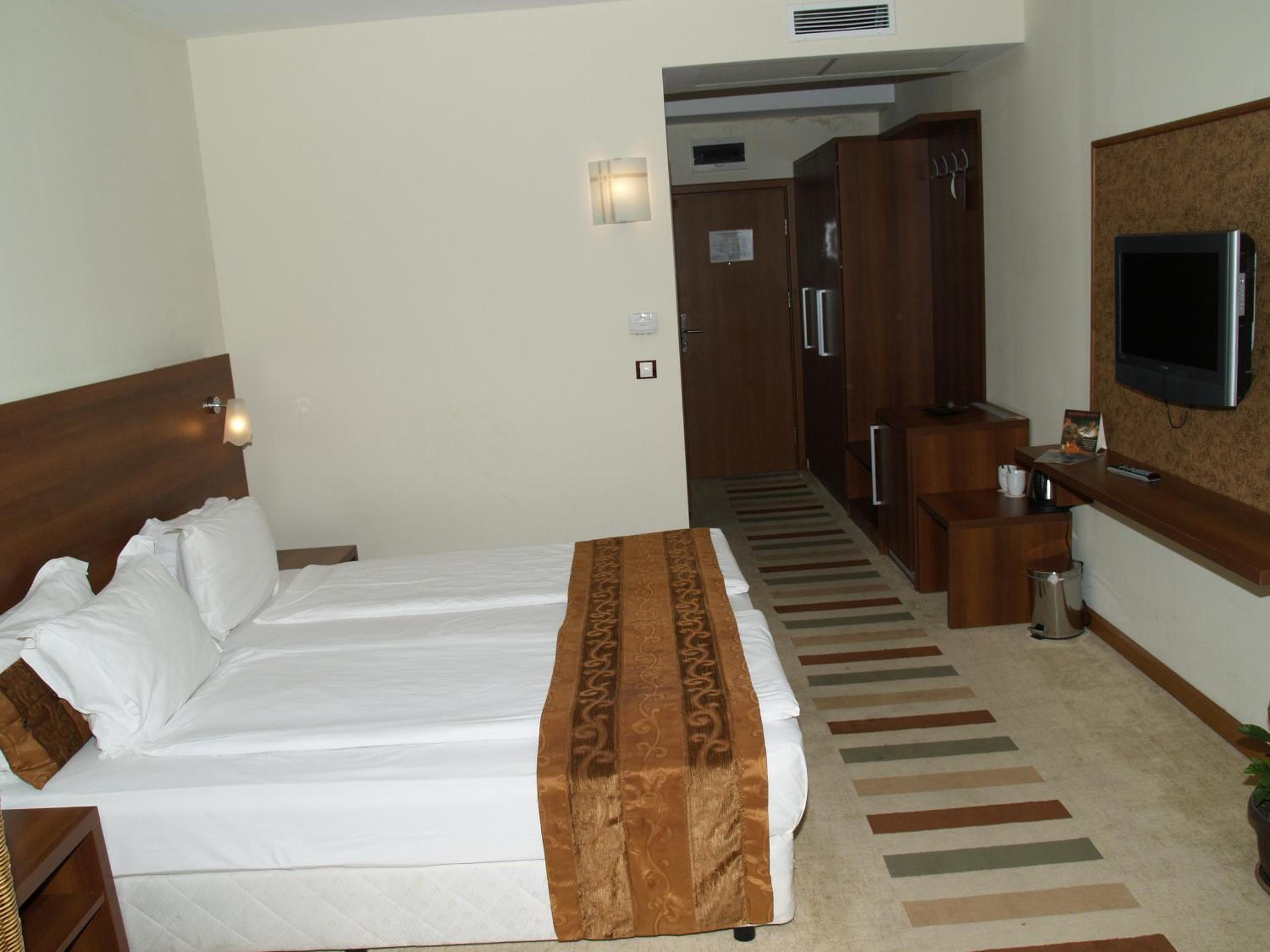 Laguna Beach Resort & Spa