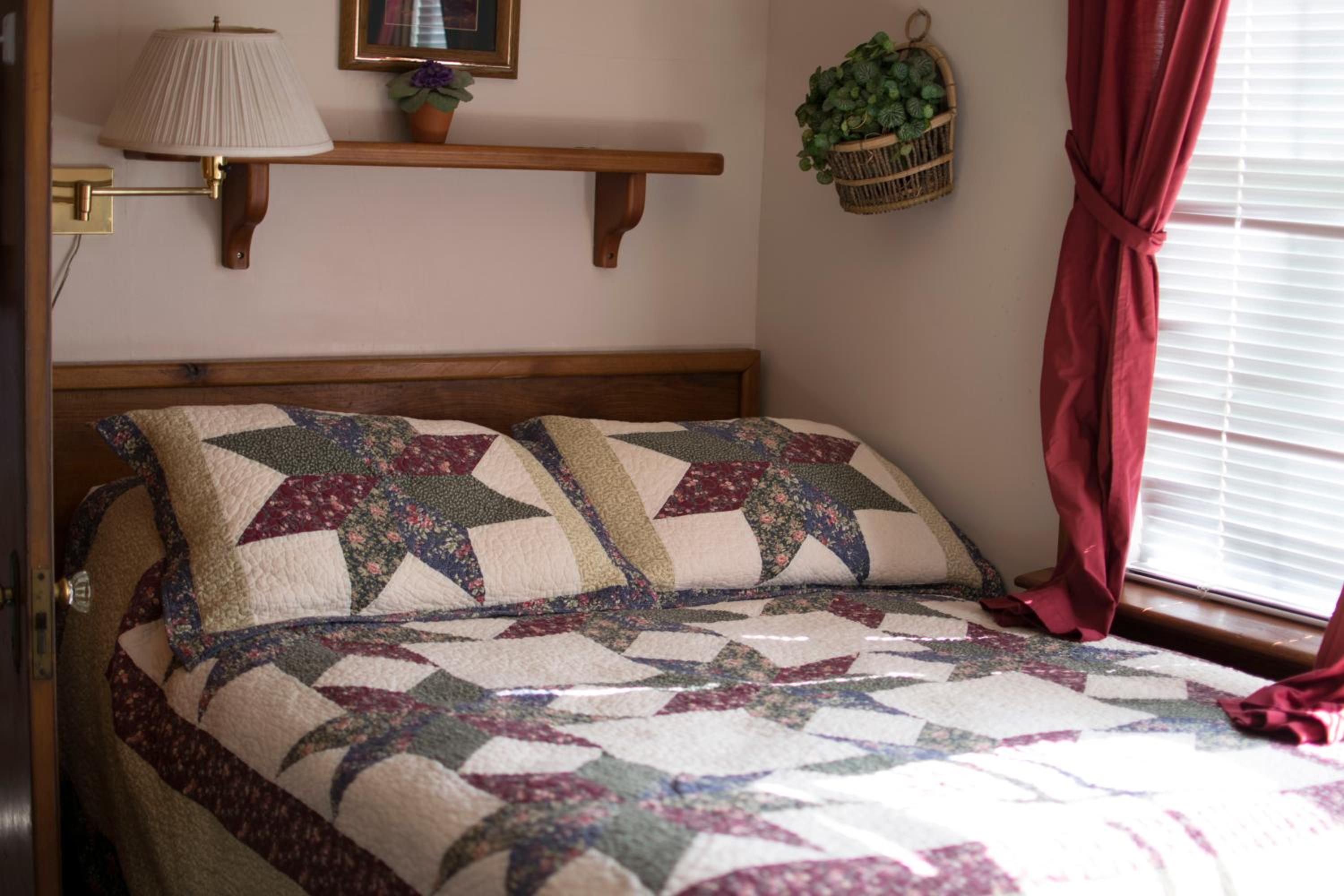 Crandell Mountain Lodge