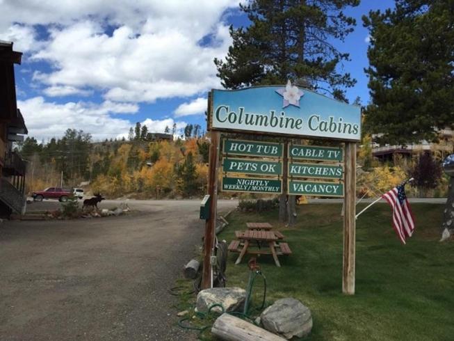 Lone Pine Cabins view 5