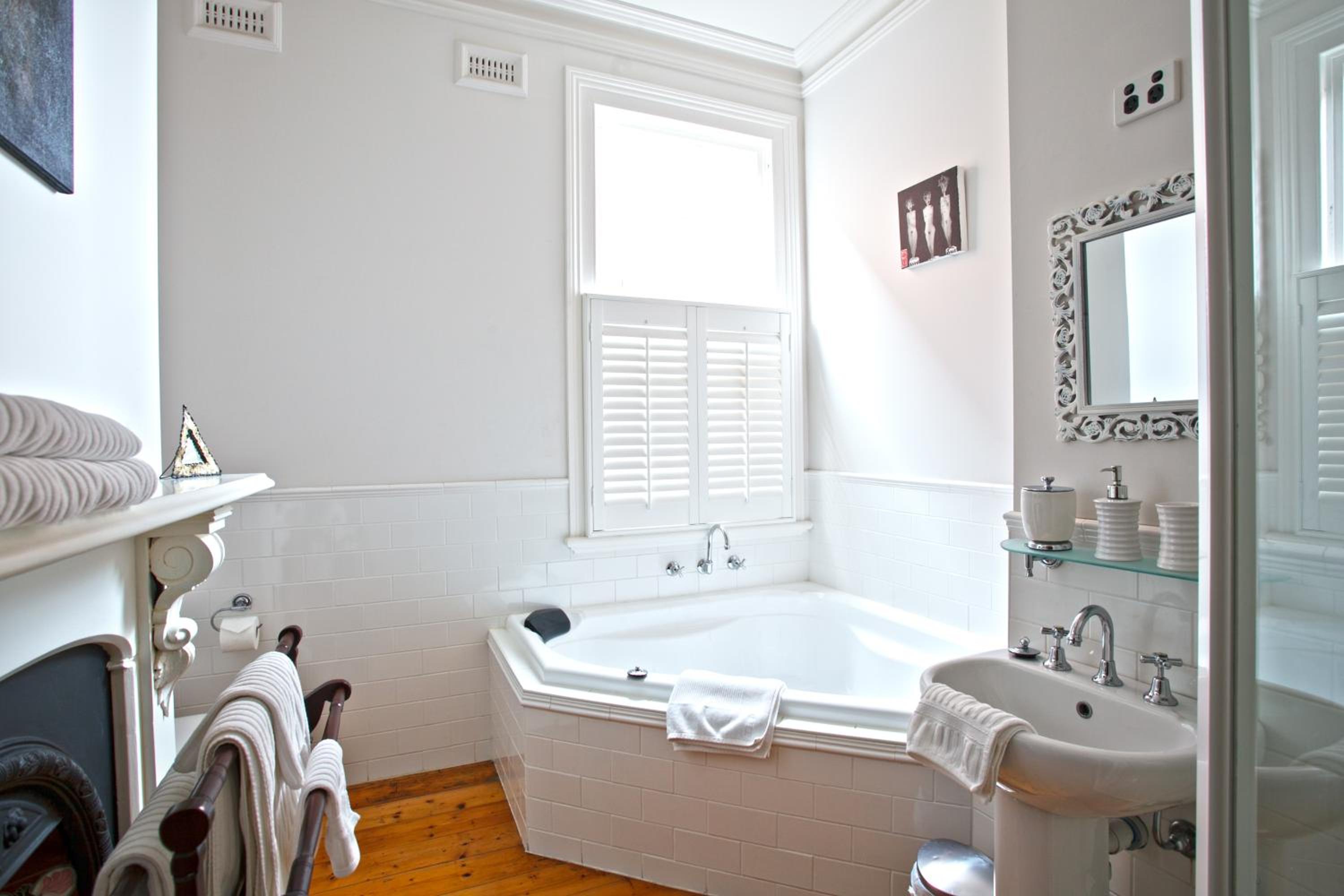 Captains Retreat Apartments and Cottages