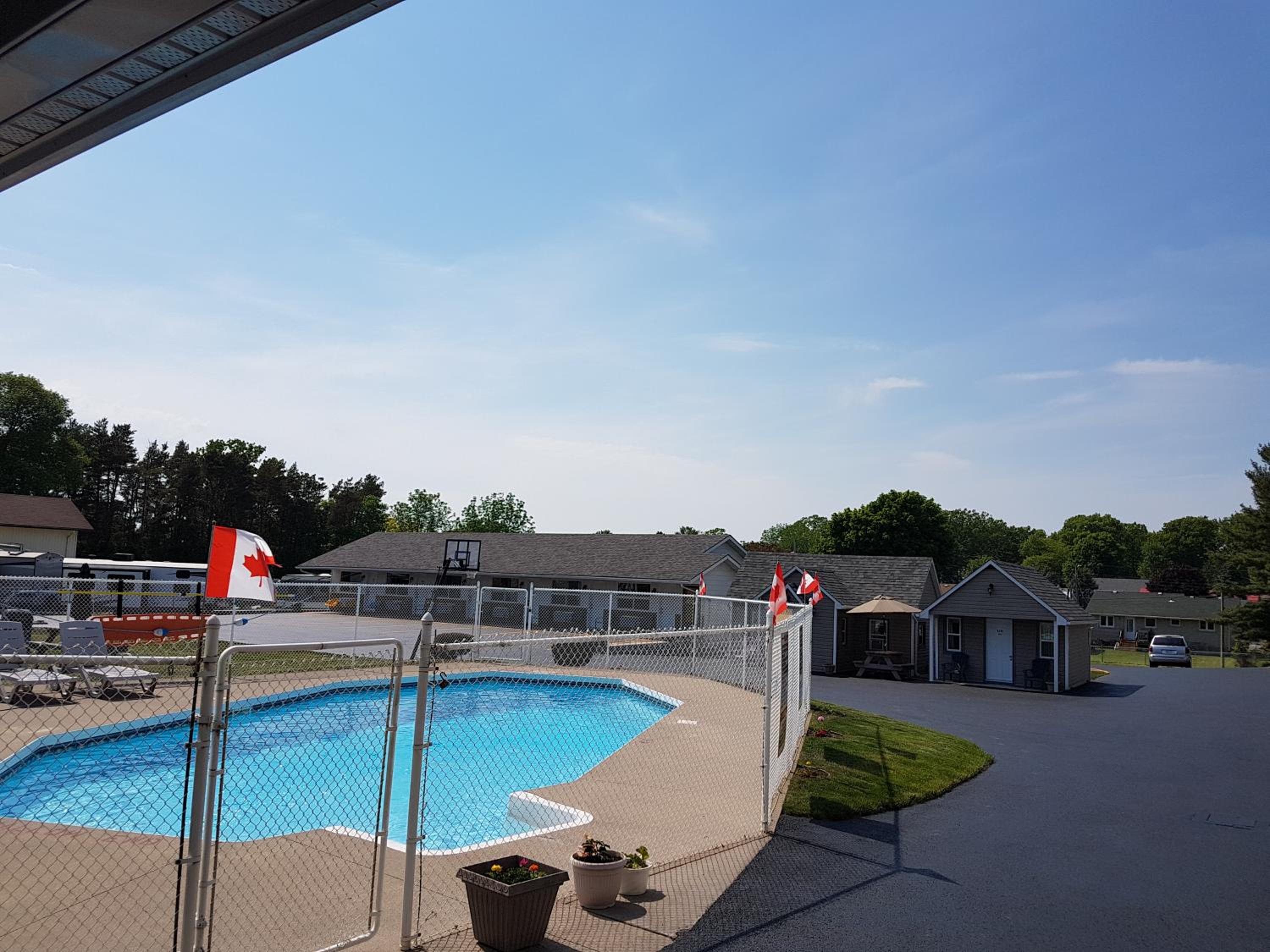 Fox Motor Inn