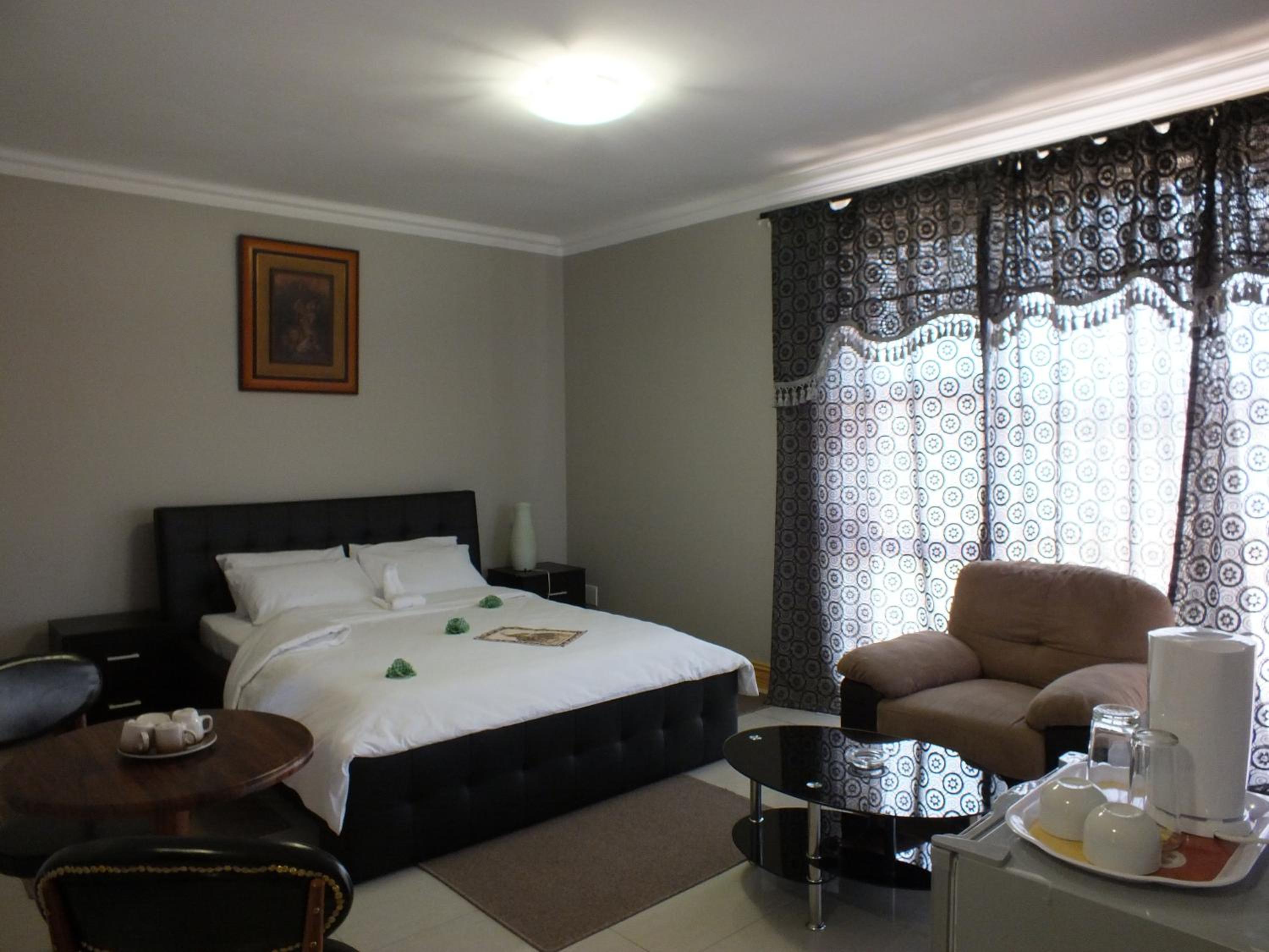 Royal Castle Guest House view 3