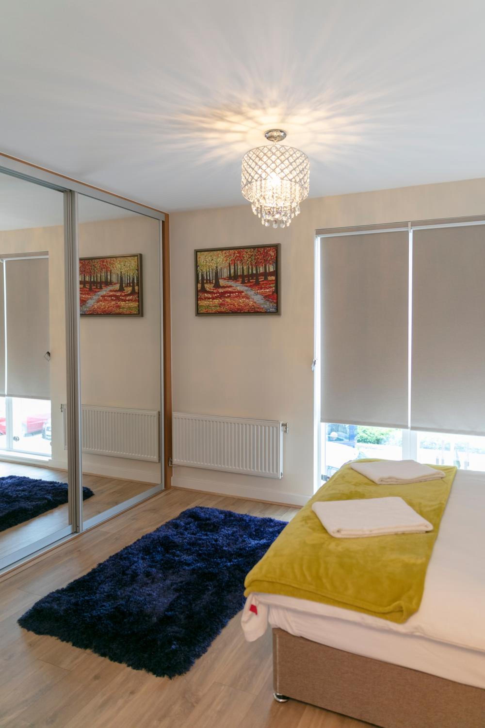 Modern & Exquisite Trumpington Townhouse with Parking & 5 mins to Papworth hospital