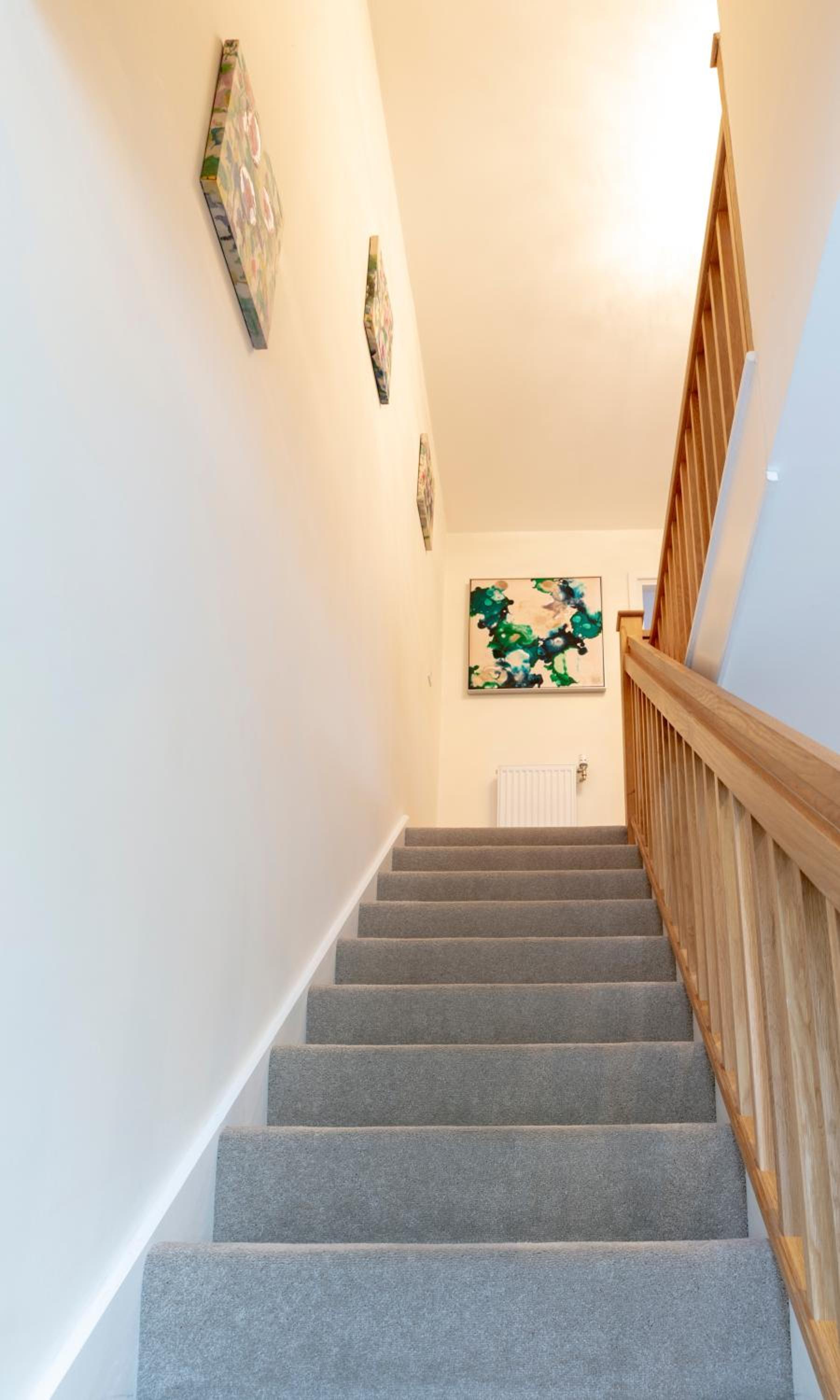 Modern & Exquisite Trumpington Townhouse with Parking & 5 mins to Papworth hospital