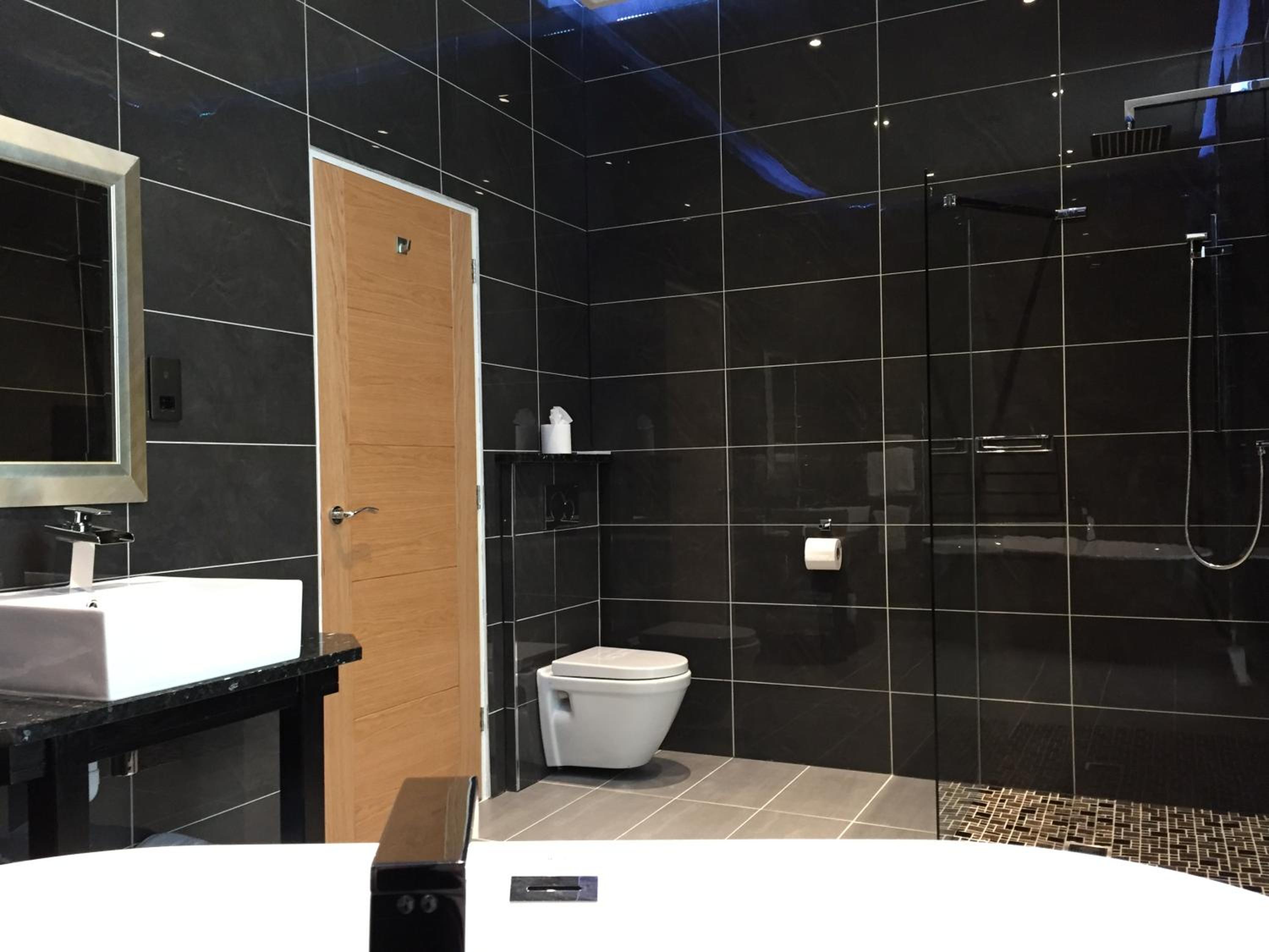 Douglas Vacations - Halvard Hotel - Property Image 11