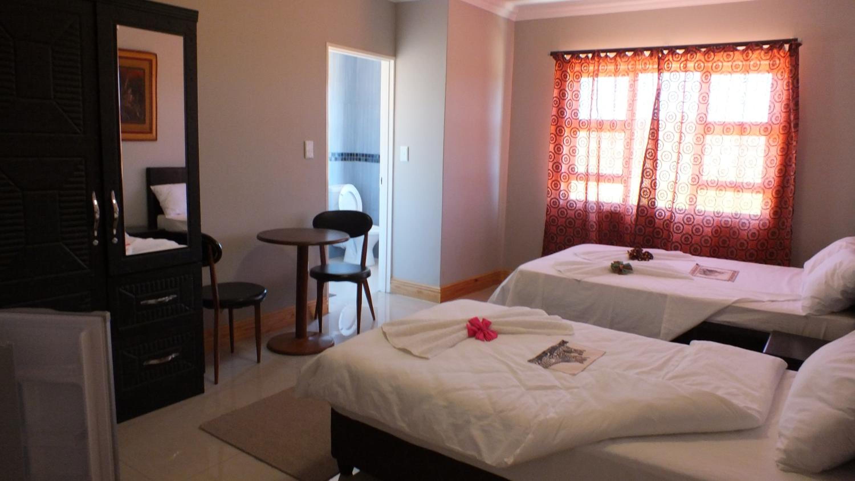 Royal Castle Guest House view 5