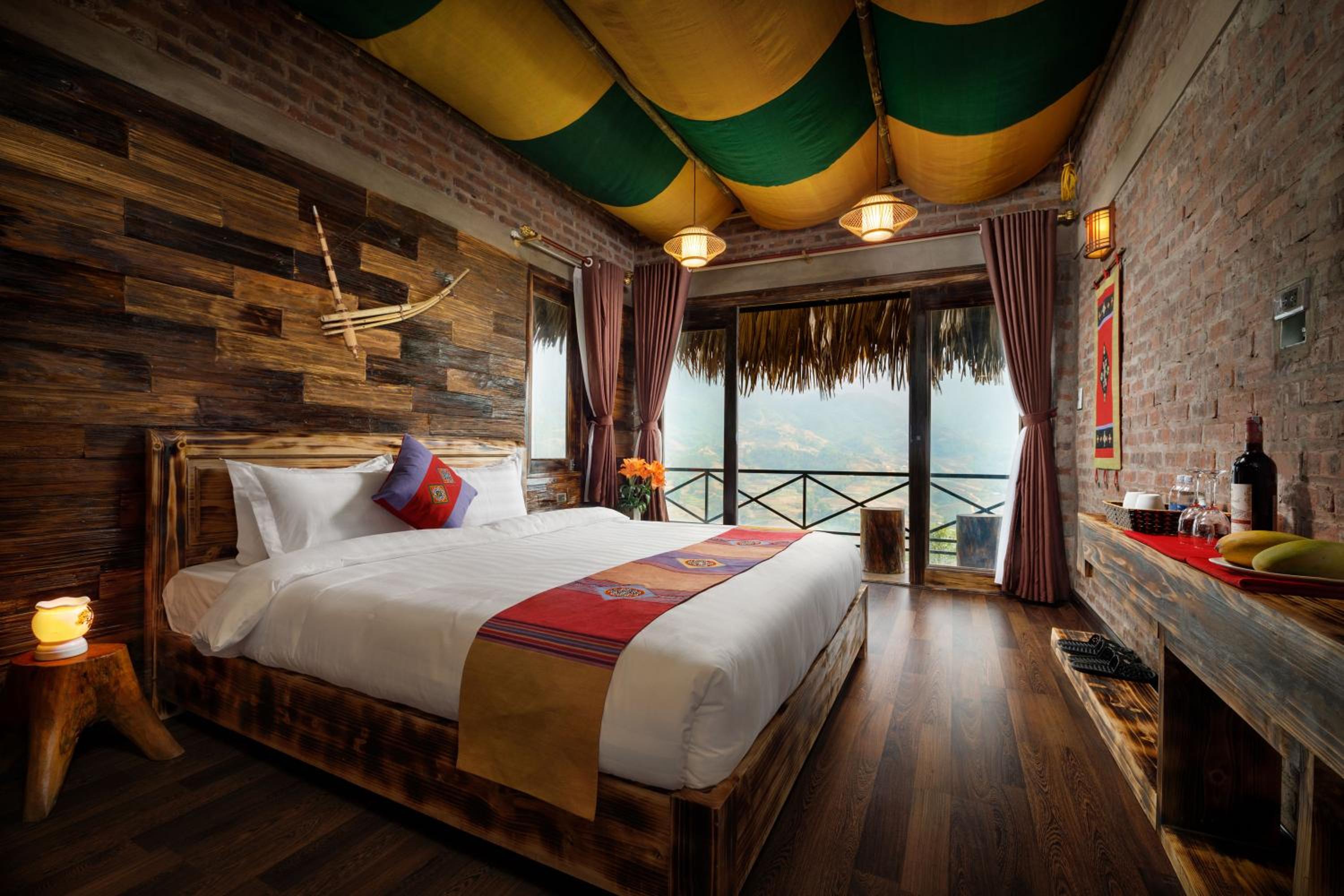 Chapa Ecolodge view 3