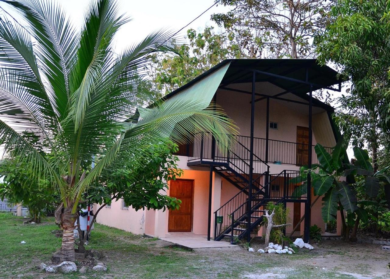 Mapi's Cabins view 3